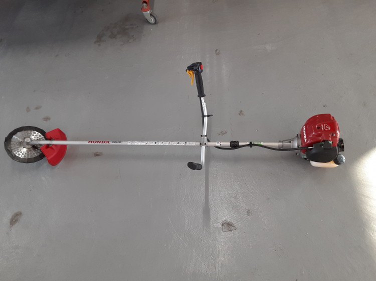 ホンダ 中古草刈機 UMK435の商品画像1