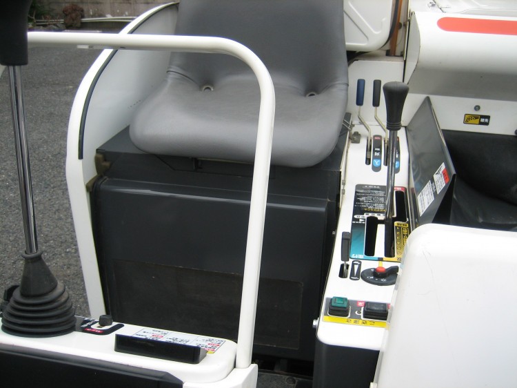 クボタ 中古コンバイン AR-J211 Wの商品画像9