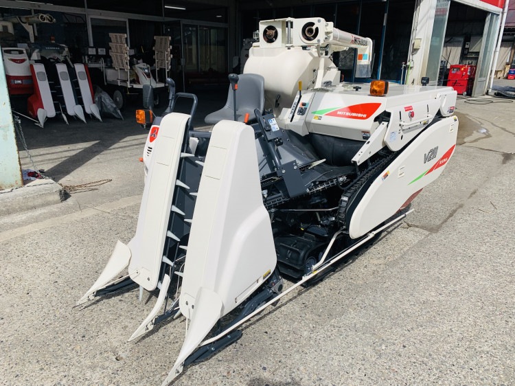 三菱マヒンドラ農機 中古コンバイン V211Gの商品画像1