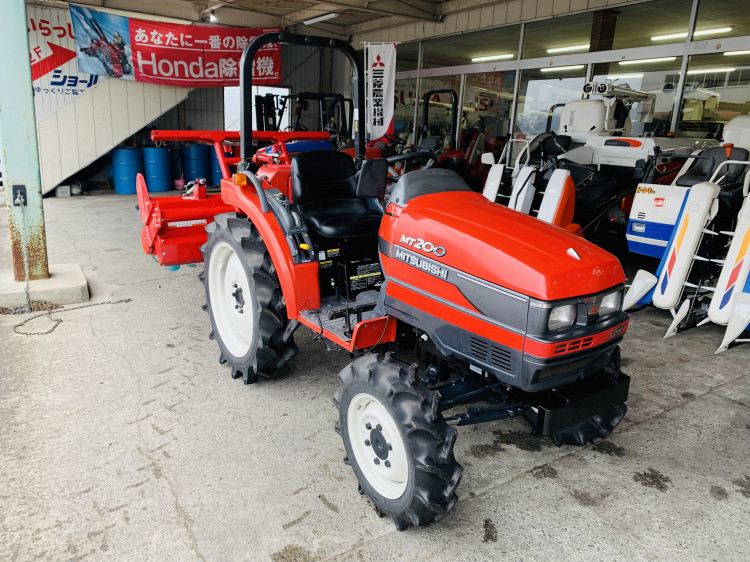 三菱 中古トラクター MT200の商品画像1