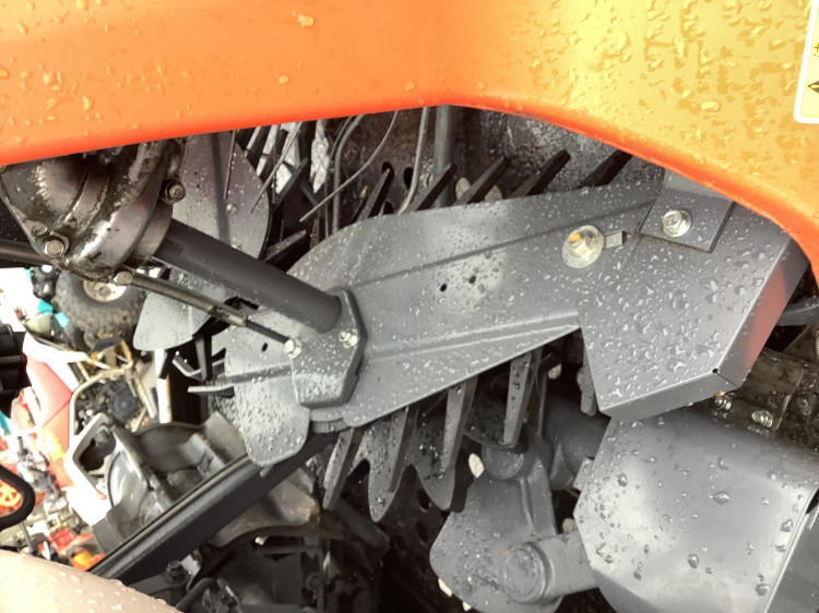 クボタ 中古コンバイン ER215の商品画像5