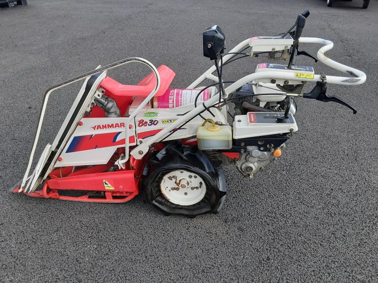 ヤンマー 中古バインダー Be30の商品画像3