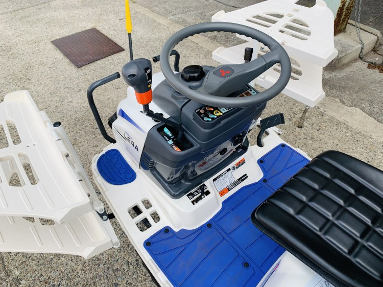 三菱マヒンドラ農機 中古田植機 LE4Aの商品画像7