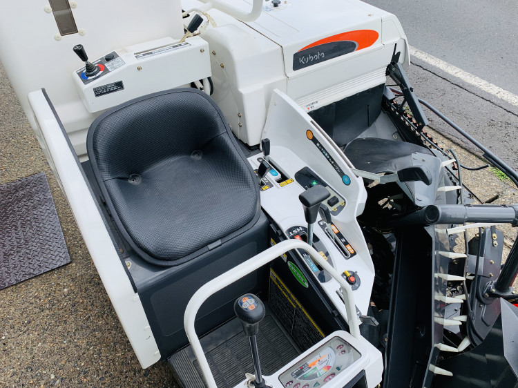 クボタ 中古コンバイン AR317-GLW2の商品画像10