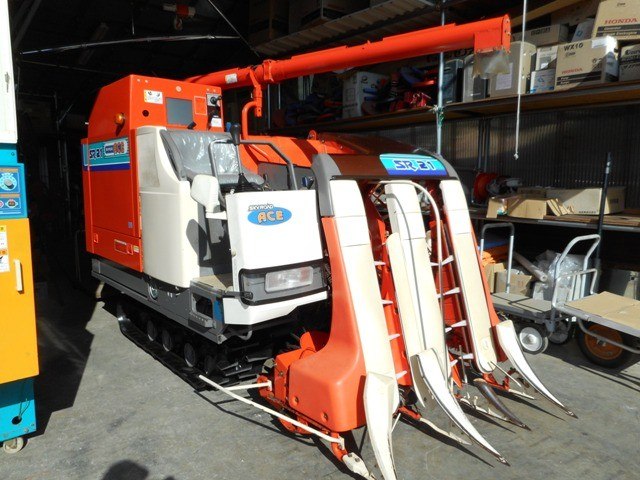 クボタ 中古コンバイン SR21GDWの商品画像1