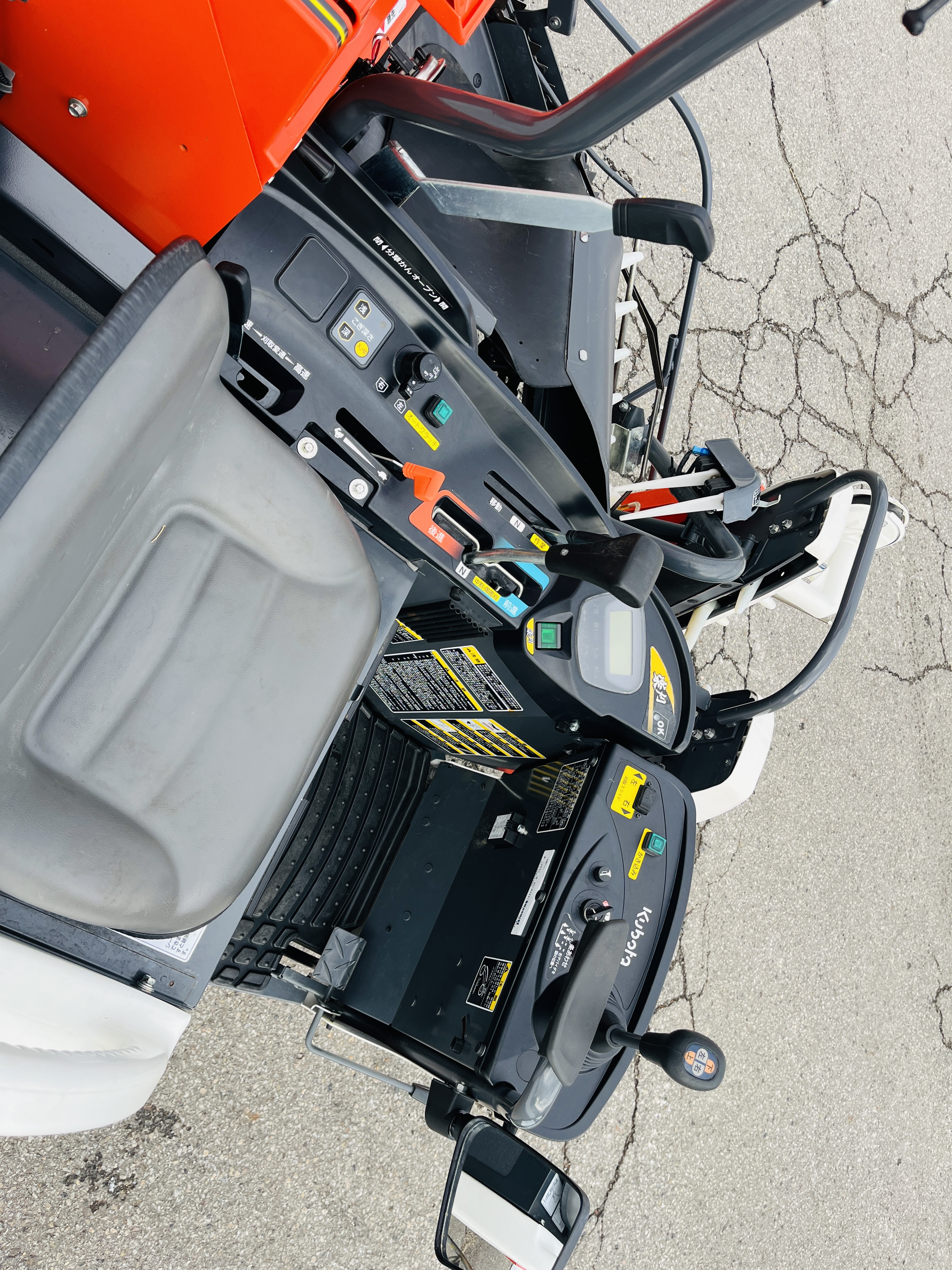 クボタ 中古コンバイン ER220-GW2の商品画像8