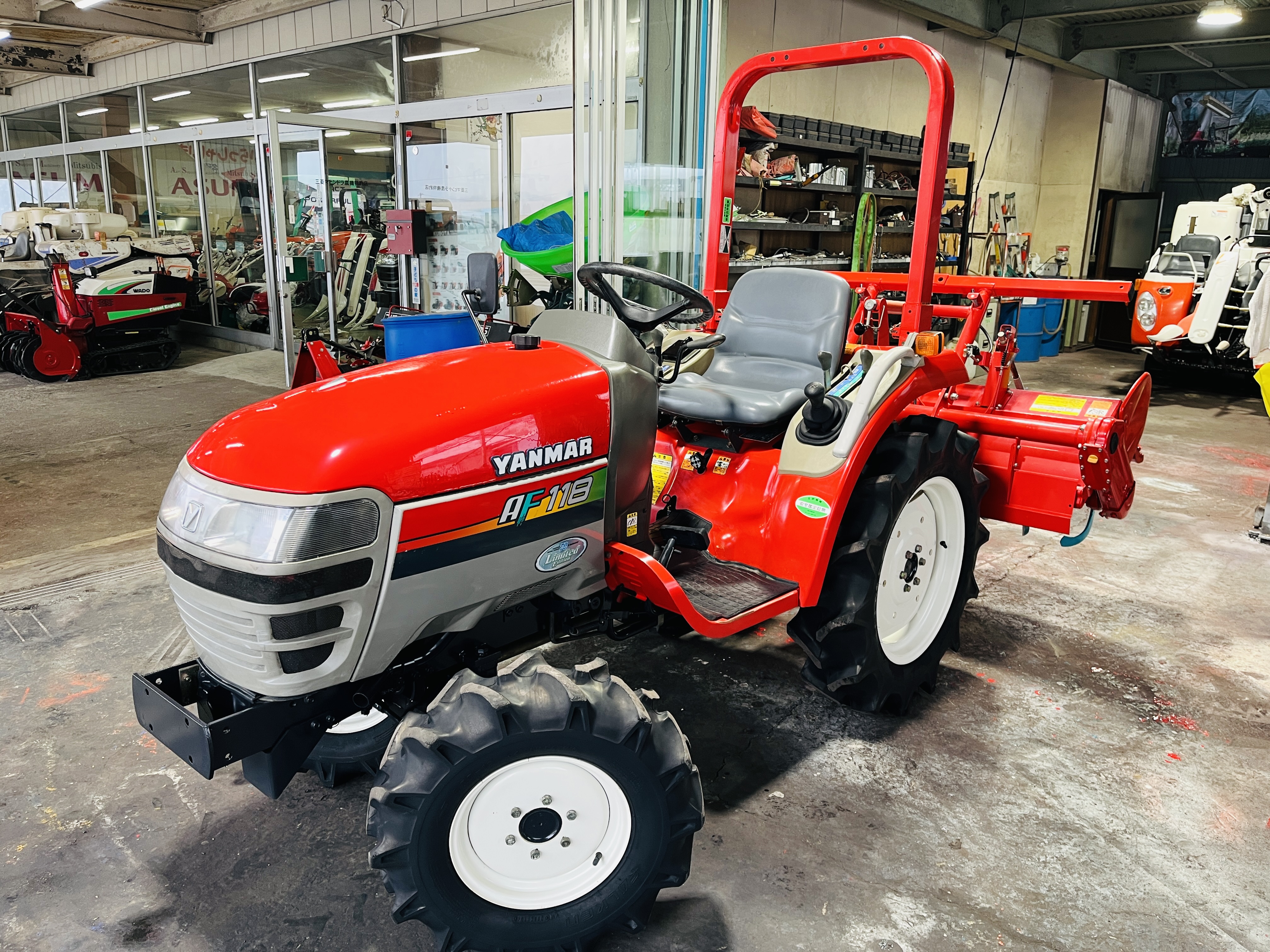 ヤンマー 中古トラクター AF118の商品画像1