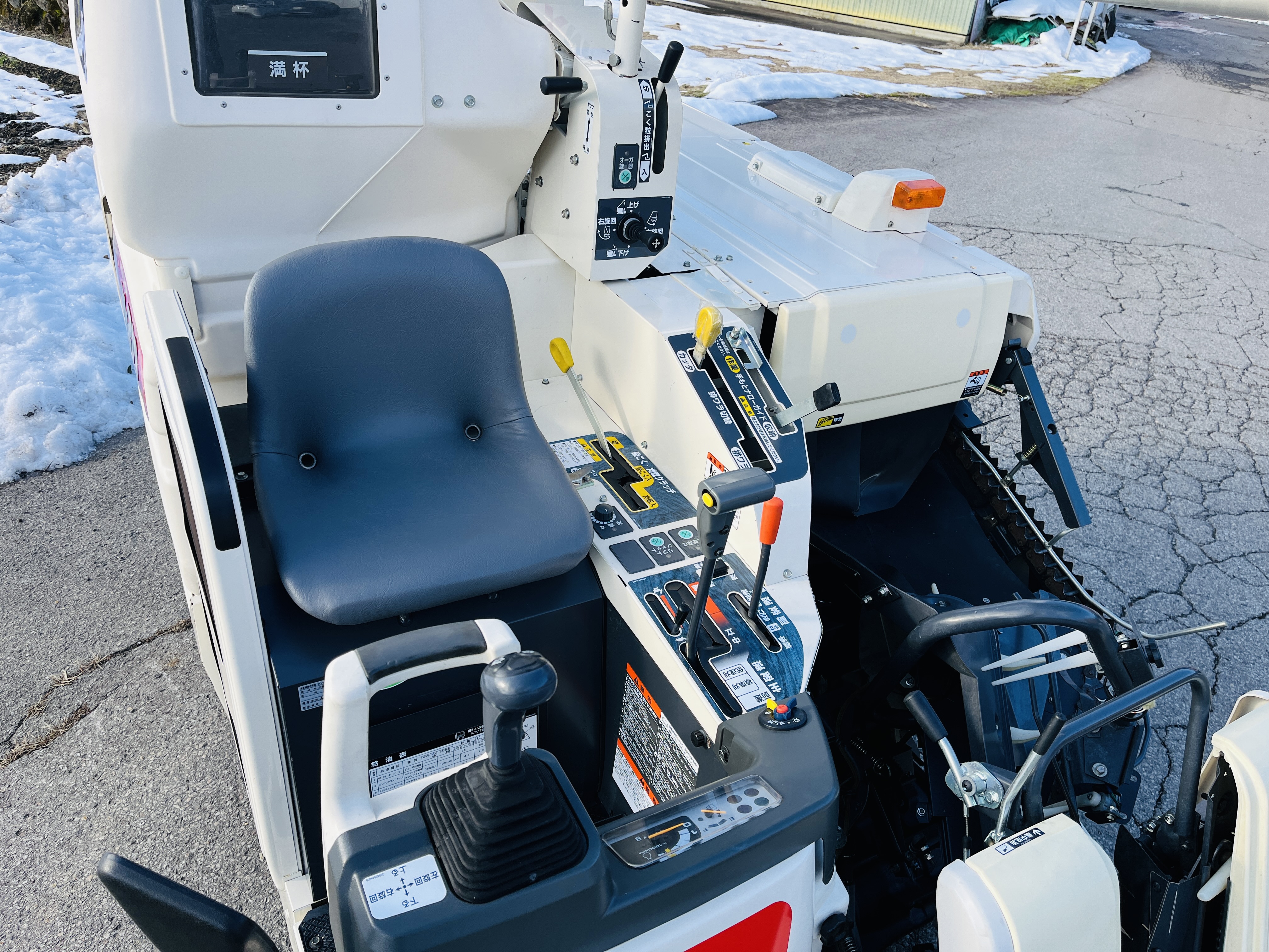 三菱マヒンドラ農機 中古コンバイン VM219Gの商品画像9