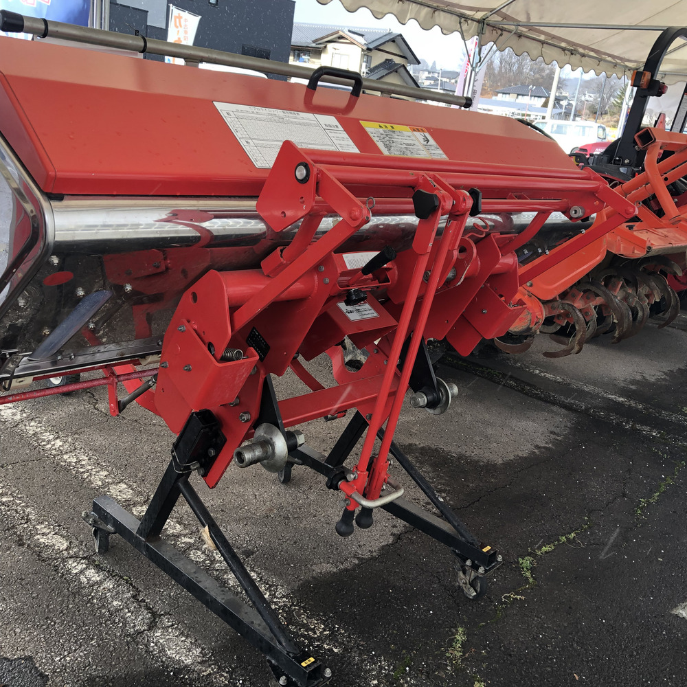 ニプロ 中古その他 N1910 ニプロ ライムソワー FT-1607H: 長さ×幅×高さ690ｍｍ×1665ｍｍ×870ｍｍ 散布幅:1600�oの商品画像6