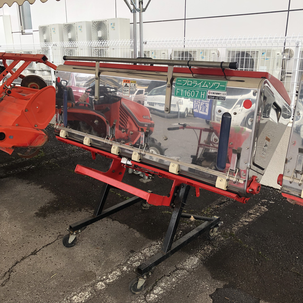 ニプロ 中古その他 N1910 ニプロ ライムソワー FT-1607H: 長さ×幅×高さ690ｍｍ×1665ｍｍ×870ｍｍ 散布幅:1600�oの商品画像2