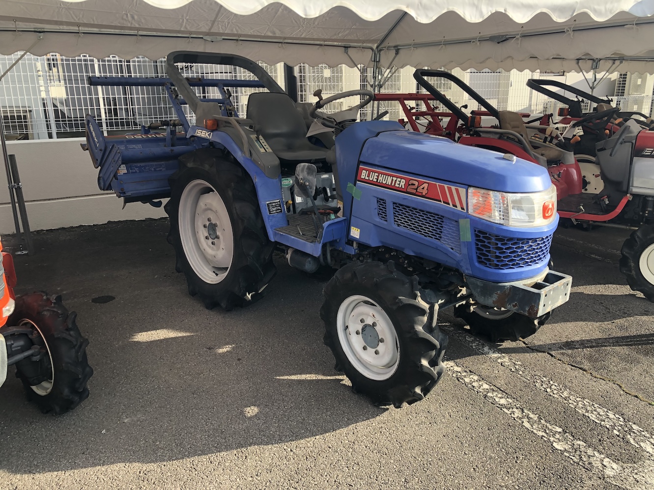 イセキ 中古トラクター 【整備待ち】イセキ トラクター TH24 ロータリー作業幅:1.5ｍ 出力24馬力 使用燃料/容量:ディーゼル/28L