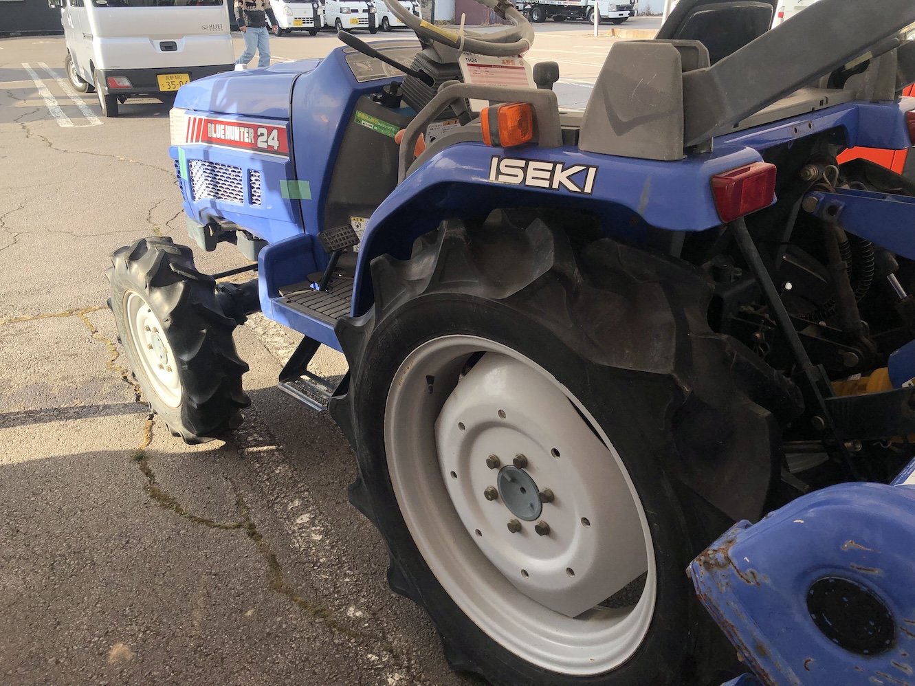 イセキ 中古トラクター 【整備待ち】イセキ トラクター TH24 ロータリー作業幅:1.5ｍ 出力24馬力 使用燃料/容量:ディーゼル/28Lの商品画像5