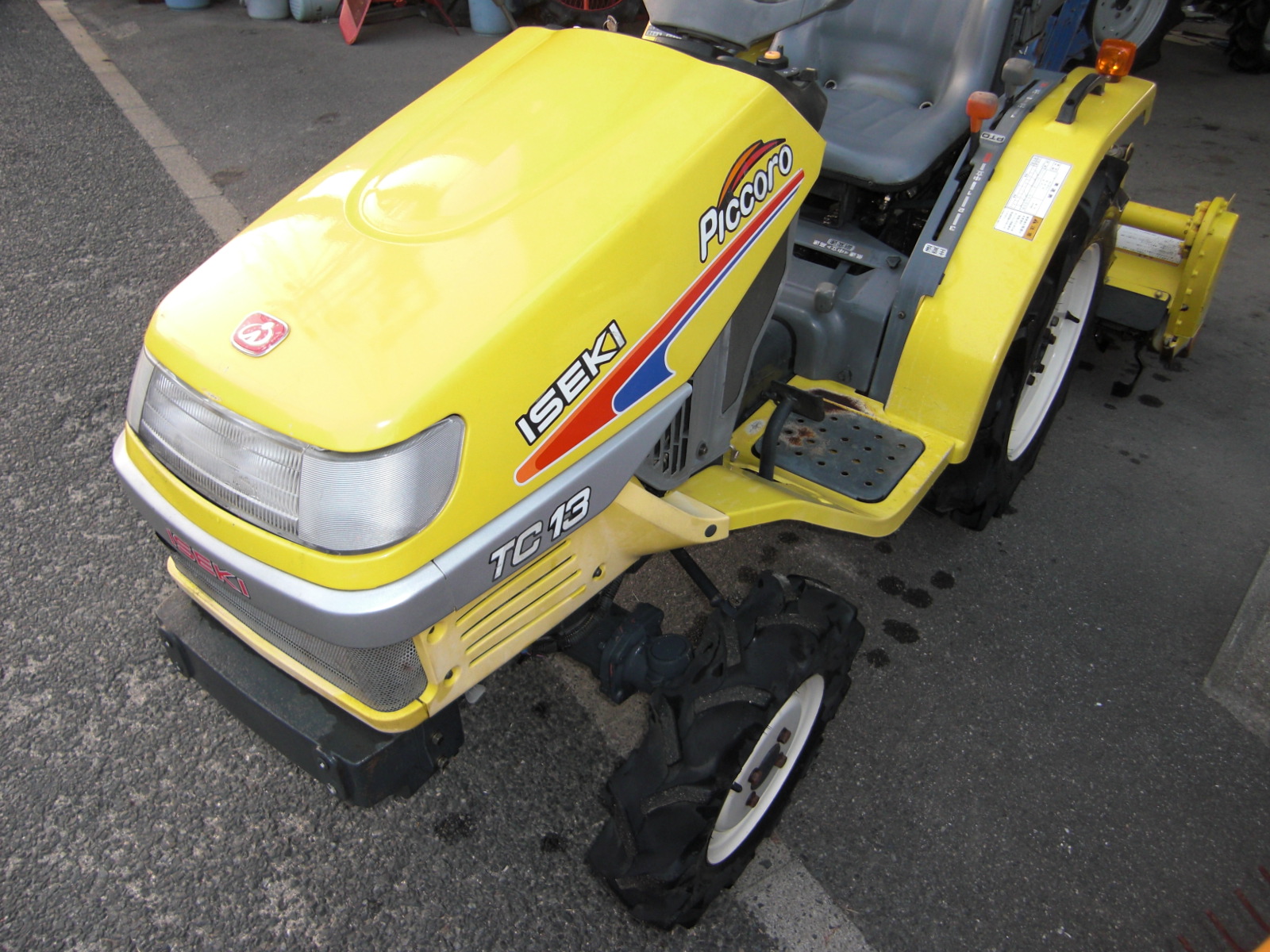 イセキ 中古トラクター TC13-YXZA11の商品画像1