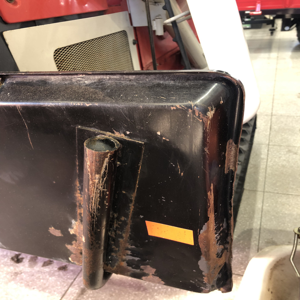 ミツビシ 中古ハーベスター 未整備 現状渡し 三菱農機 ハーベスター MH61 長さ×幅×高さ:2200ｍｍ×1700ｍｍ×1450ｍｍ 作業幅130�p 使用燃料 :ガソリンの商品画像10