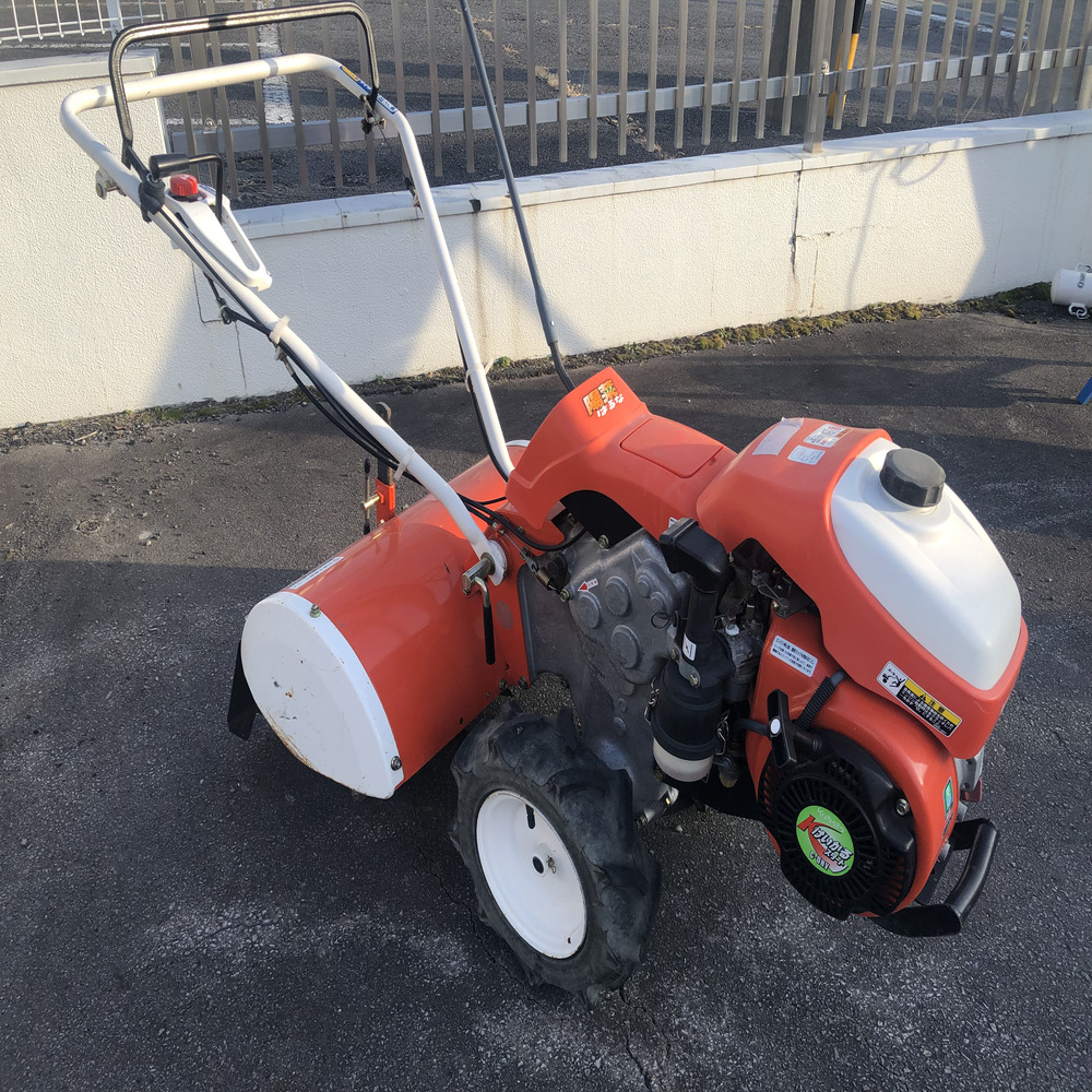 クボタ 中古管理機 クボタ 管理機 TR600 機体寸法:1430ｍｍ×620ｍｍ×1050ｍｍ 燃料/タンク容量自動車用無鉛ガソリン/2.0L 変速段数:前進2・後進1の商品画像9