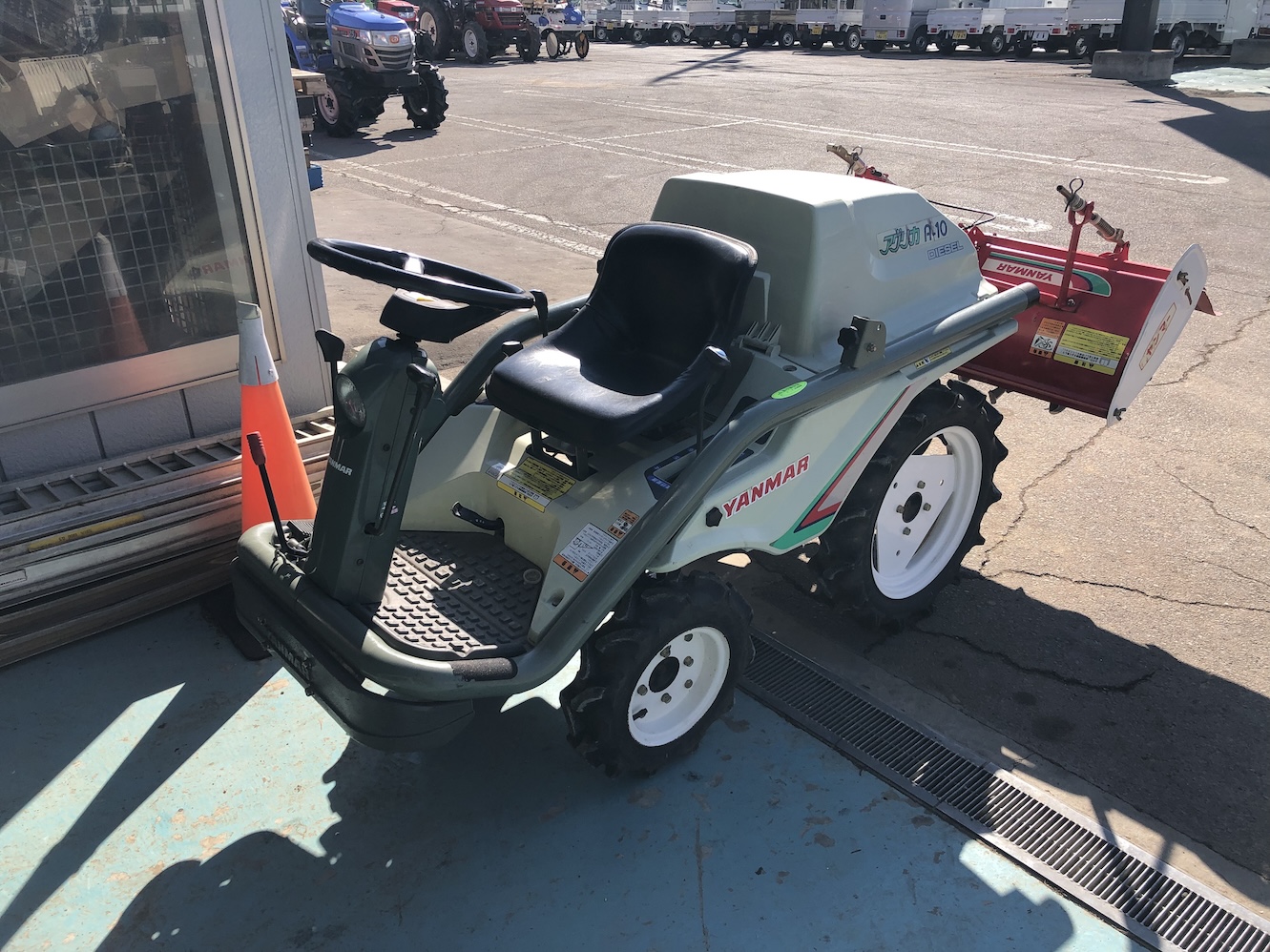 ヤンマー 中古管理機 【整備待ち】ヤンマー 乗用耕耘機 A-10D