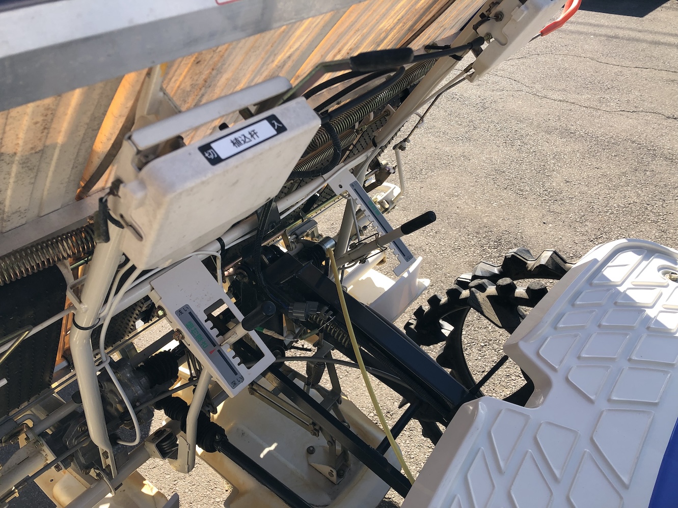 イセキ 中古田植機 【整備待ち】イセキ 乗用田植機 PQ4-UD 2469の商品画像6