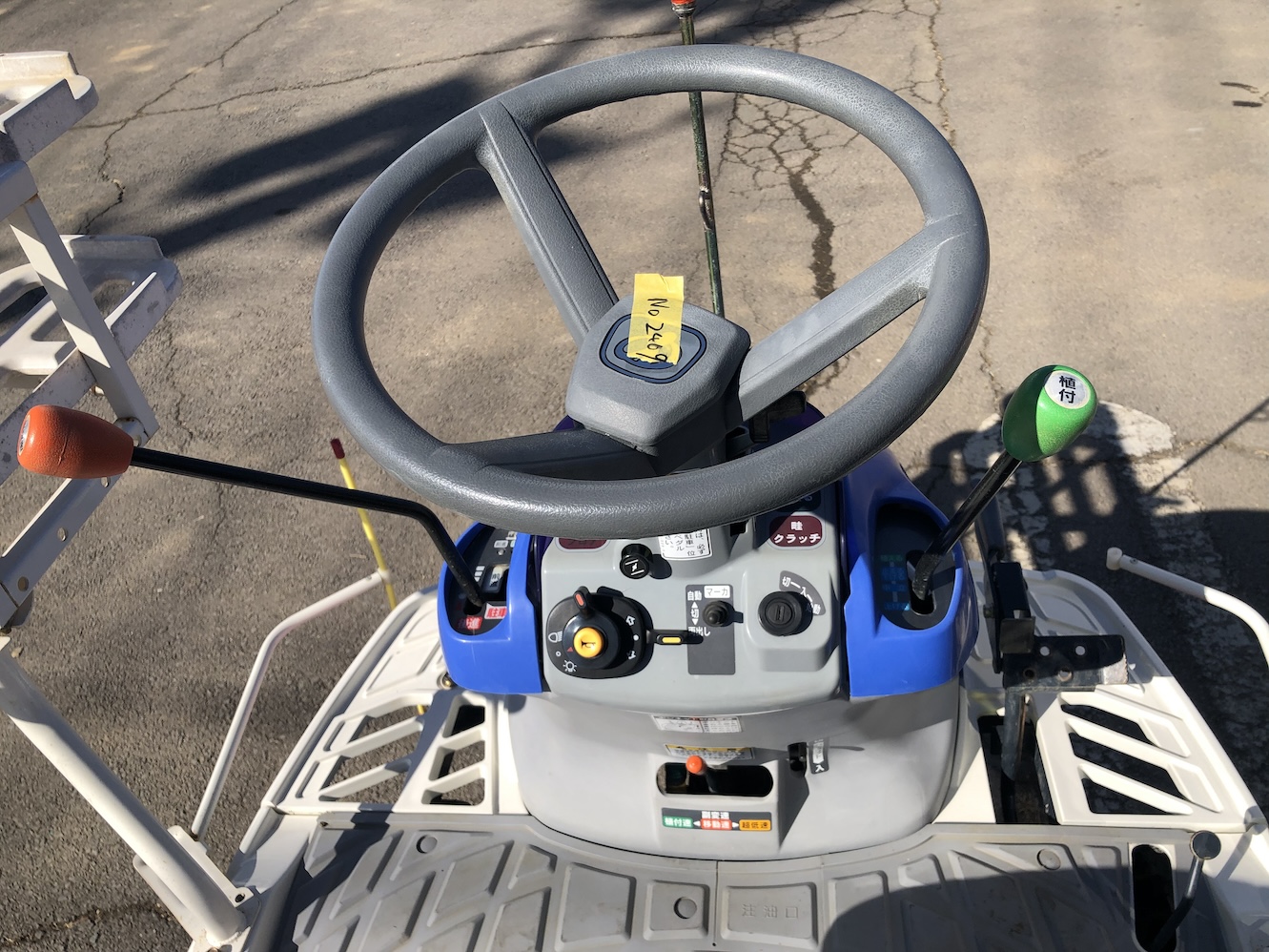 イセキ 中古田植機 【整備待ち】イセキ 乗用田植機 PQ4-UD 2469の商品画像8