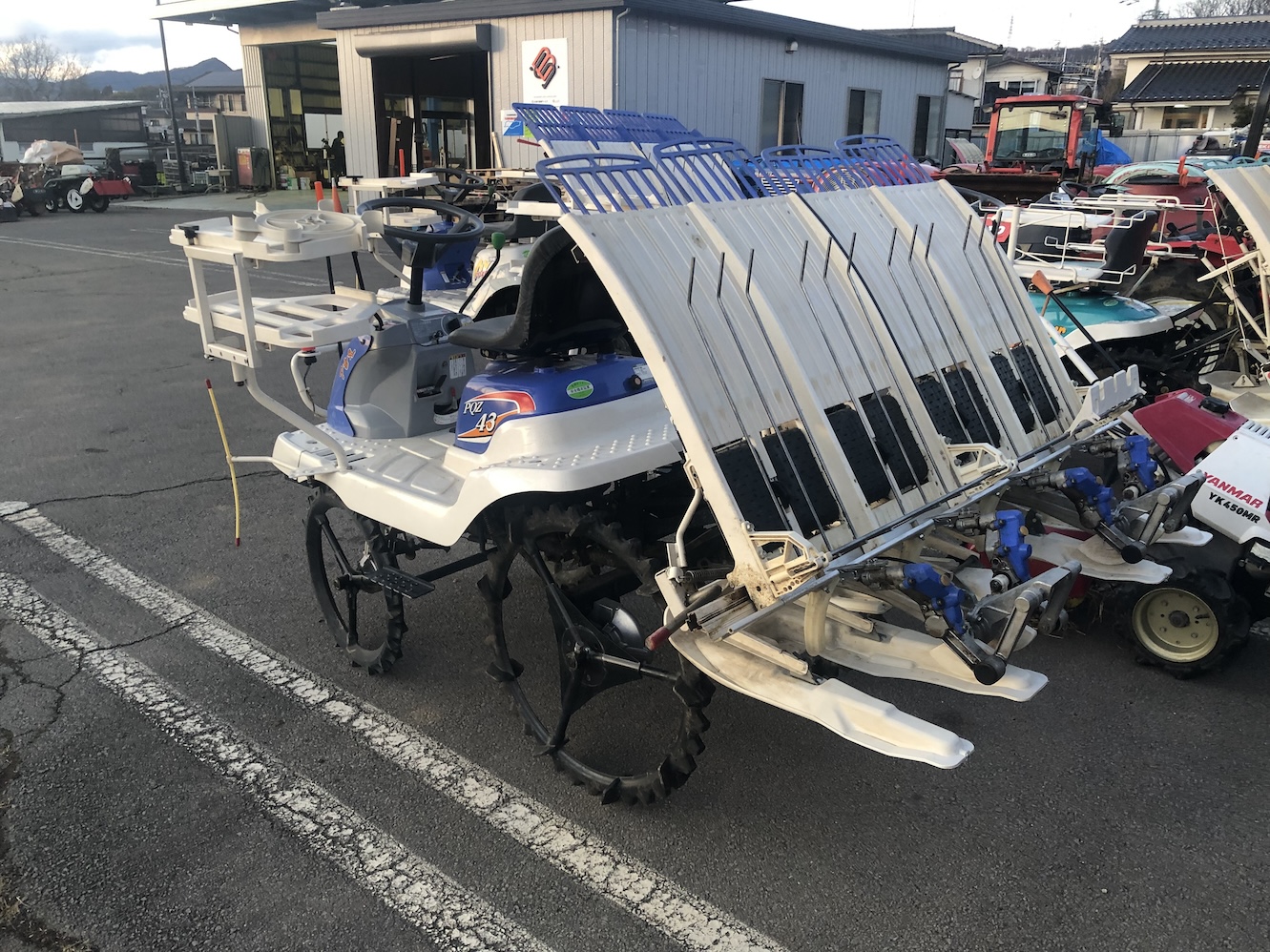 イセキ 中古田植機 【整備待ち】イセキ 乗用田植機 PQZ43 old-2444の商品画像3