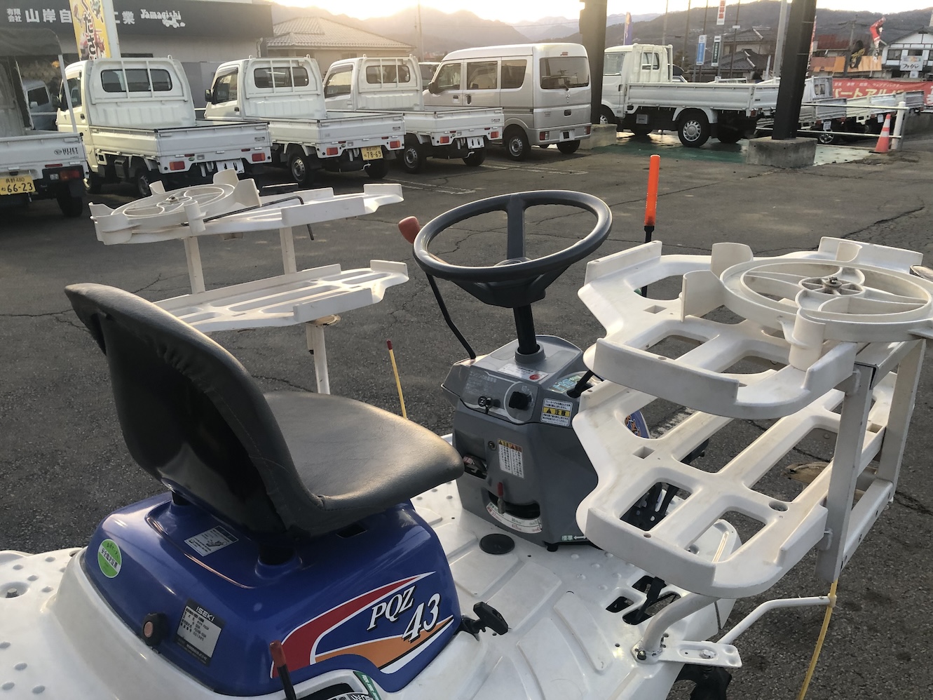 イセキ 中古田植機 【整備待ち】イセキ 乗用田植機 PQZ43 old-2444の商品画像10