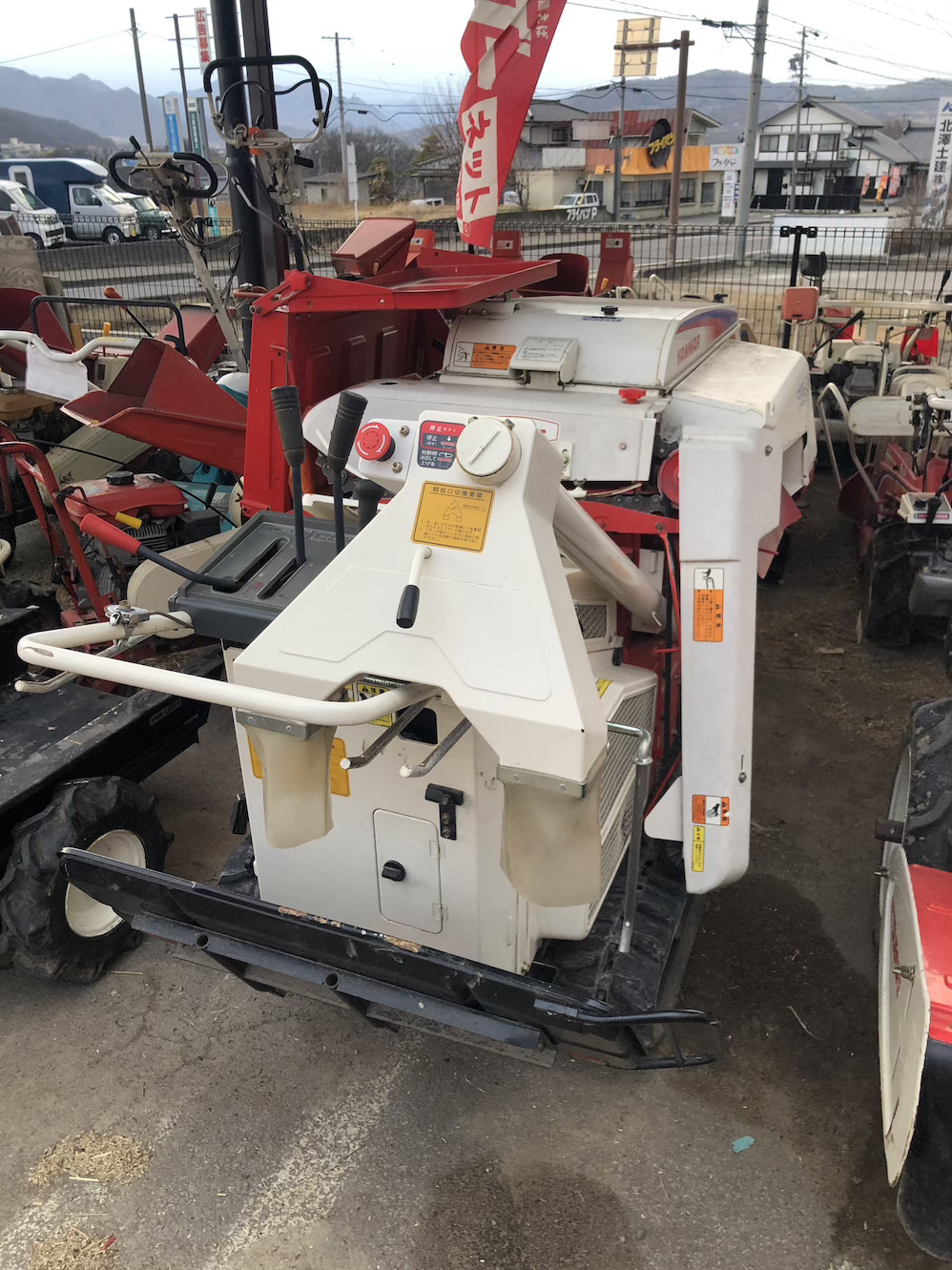 ヤンマー 中古ハーベスター 【整備待ち】ヤンマー ハーベスター PKG80 old-2429