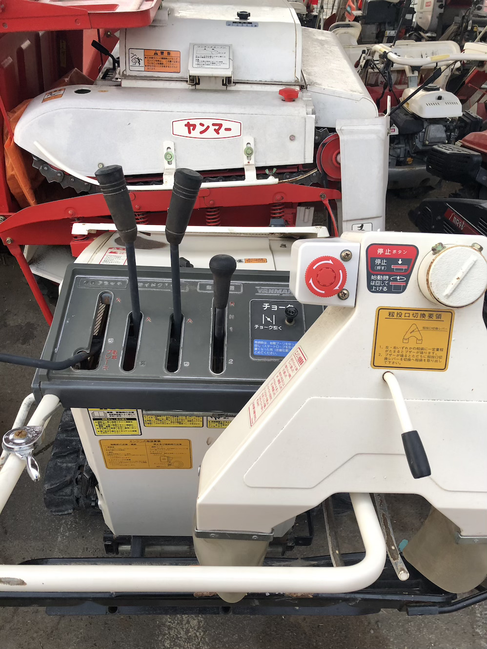 ヤンマー 中古ハーベスター 【整備待ち】ヤンマー ハーベスター PKG80 old-2429の商品画像3