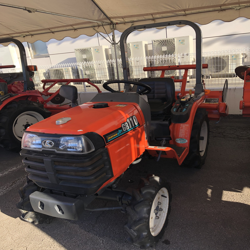 クボタ 中古トラクター クボタ トラクター GB110 機体寸法:1920×1040×1710 出力10.5PS 使用燃料/容量:ディーゼル/13L