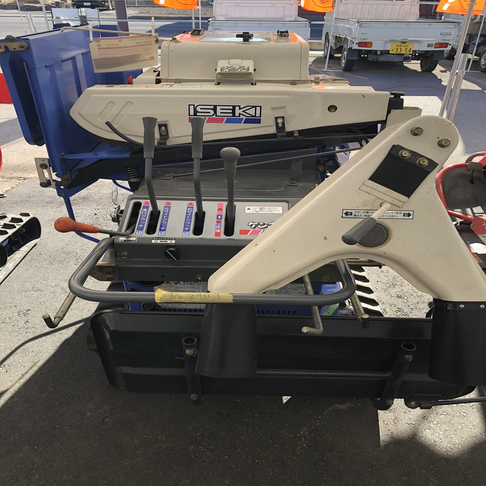 イセキ 中古ハーベスター 【整備待ち】イセキ ハーベスター HMG73E : 機体寸法約 2,085mm × 1,200mm × 1,280mm 馬力 (最大出力):6.0 PSの商品画像4