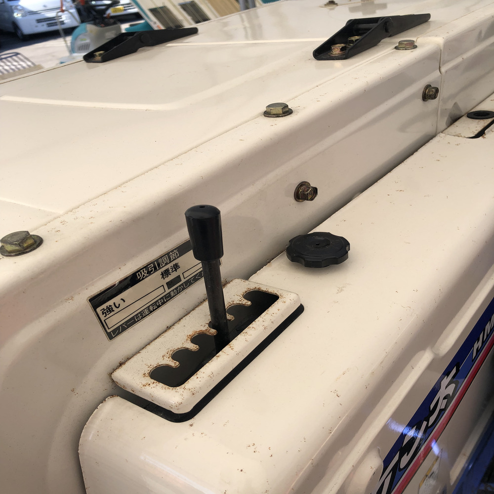 イセキ 中古ハーベスター 【整備待ち】イセキ ハーベスター HMG73E : 機体寸法約 2,085mm × 1,200mm × 1,280mm 馬力 (最大出力):6.0 PSの商品画像9