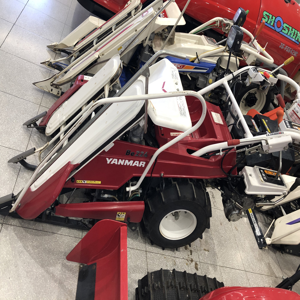 ヤンマー 中古バインダー 【現行品】ヤンマー バインダー Be224 :1,710mm × 830mm × 1,030mm 機体寸法4.2ps 馬力 (最大):ガソリンの商品画像3