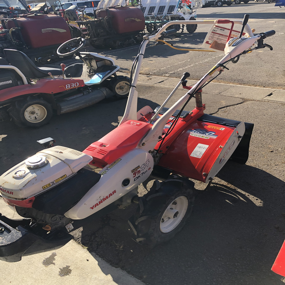 ヤンマー 中古管理機 ヤンマー 耕耘機 DK7 機体寸法:1740ｍｍ×650ｍｍ×1020ｍｍ 出力6.2PS 使用燃料 :ガソリンの商品画像3