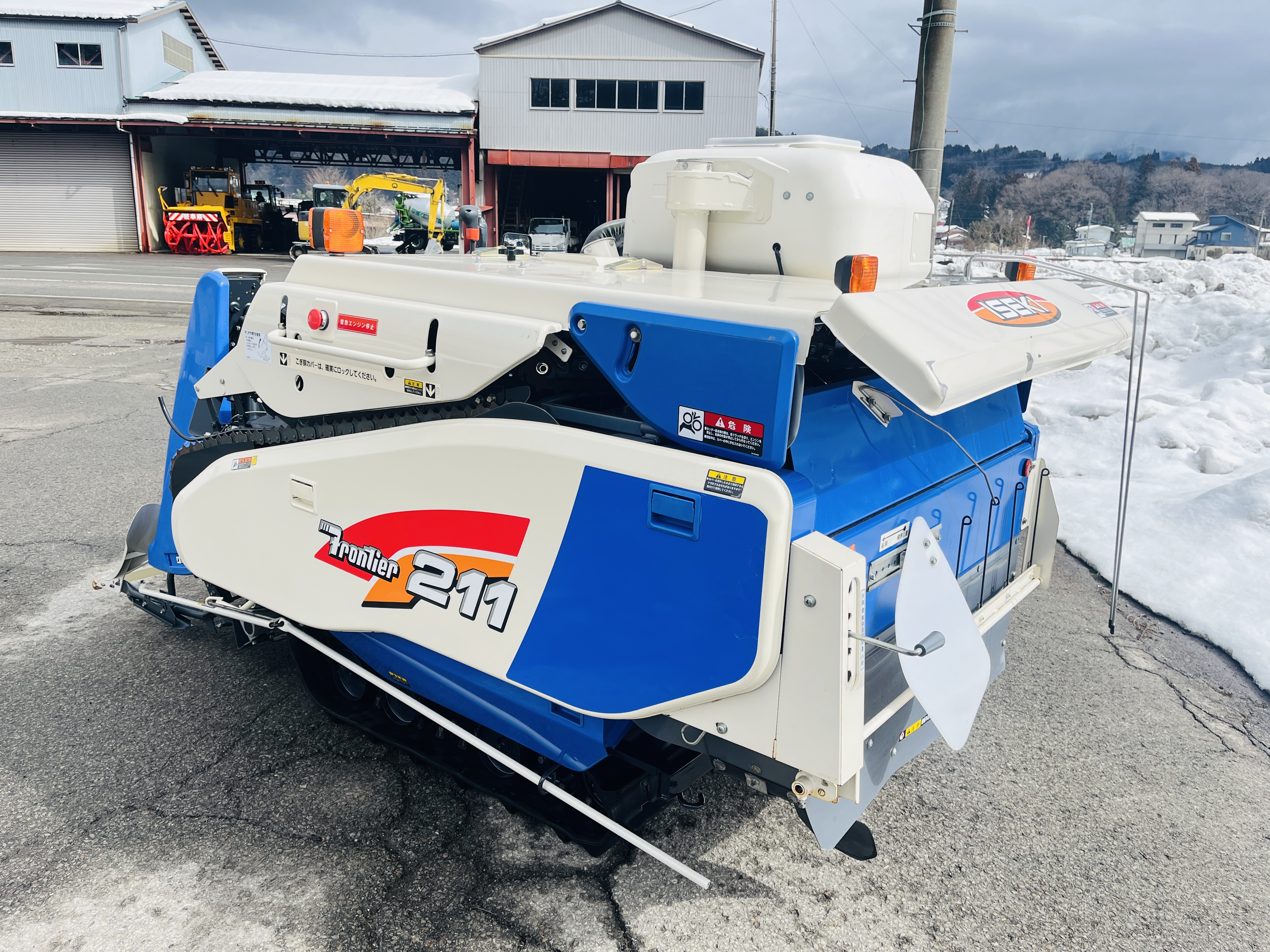 イセキ 中古コンバイン HN211-KWCの商品画像4