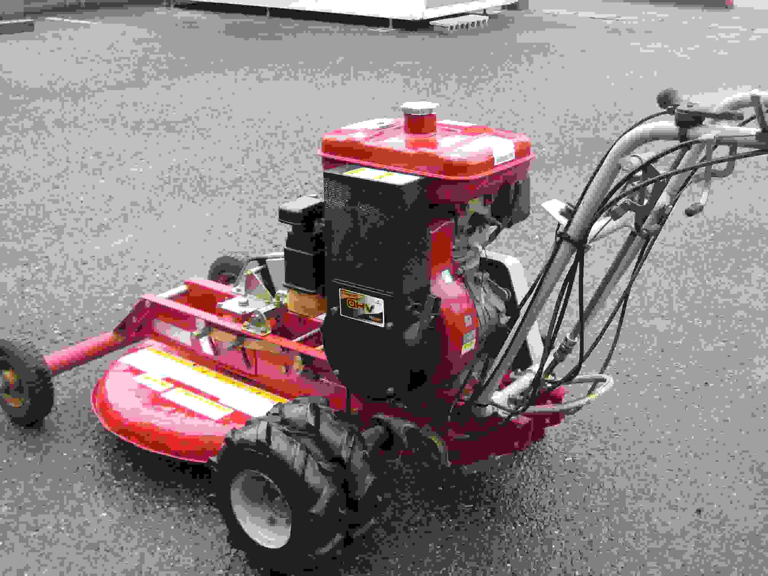 バロネス 中古草刈機 GM65AWRの商品画像6