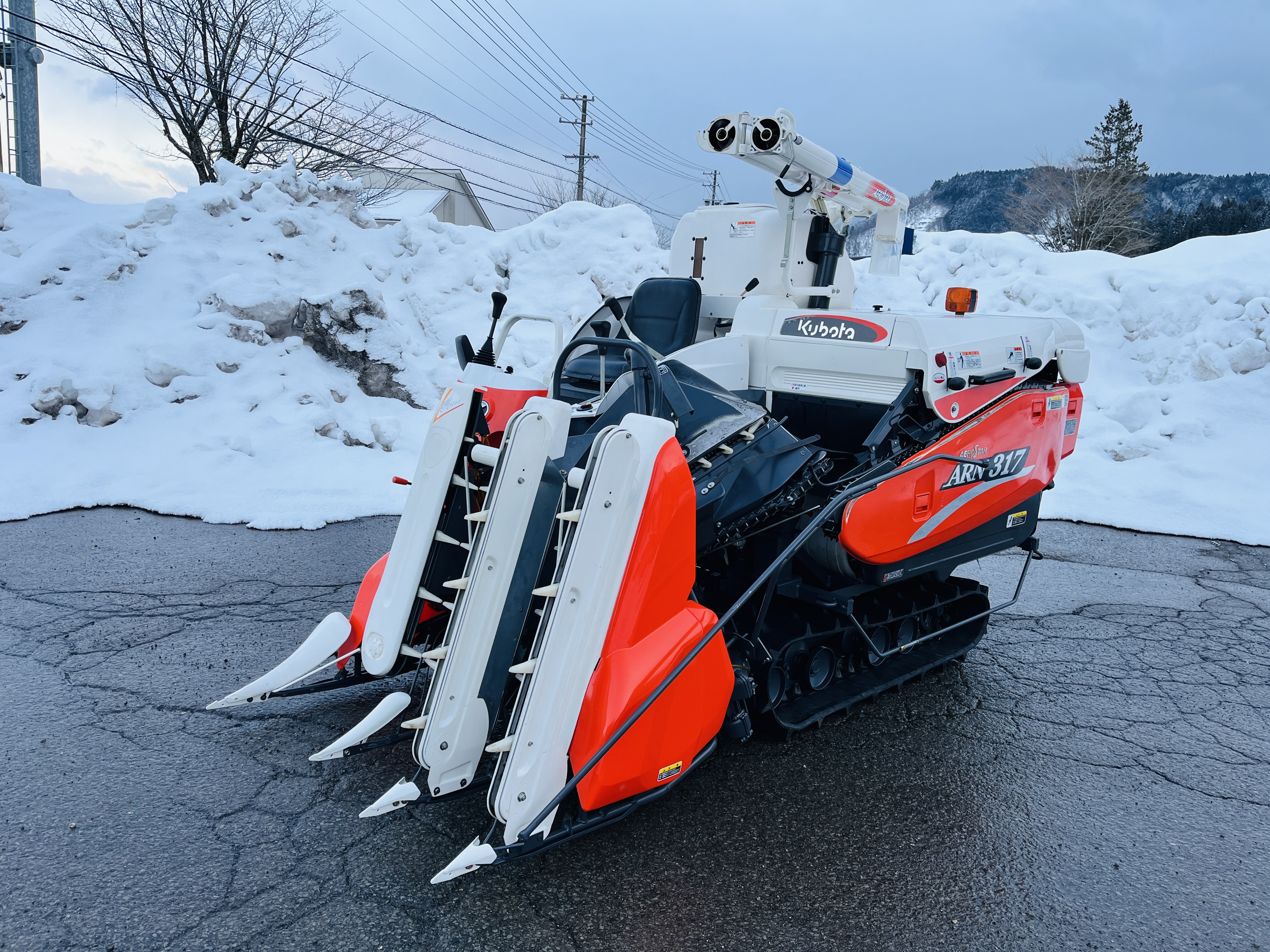 クボタ 中古コンバイン ARN317-GLW2の商品画像1