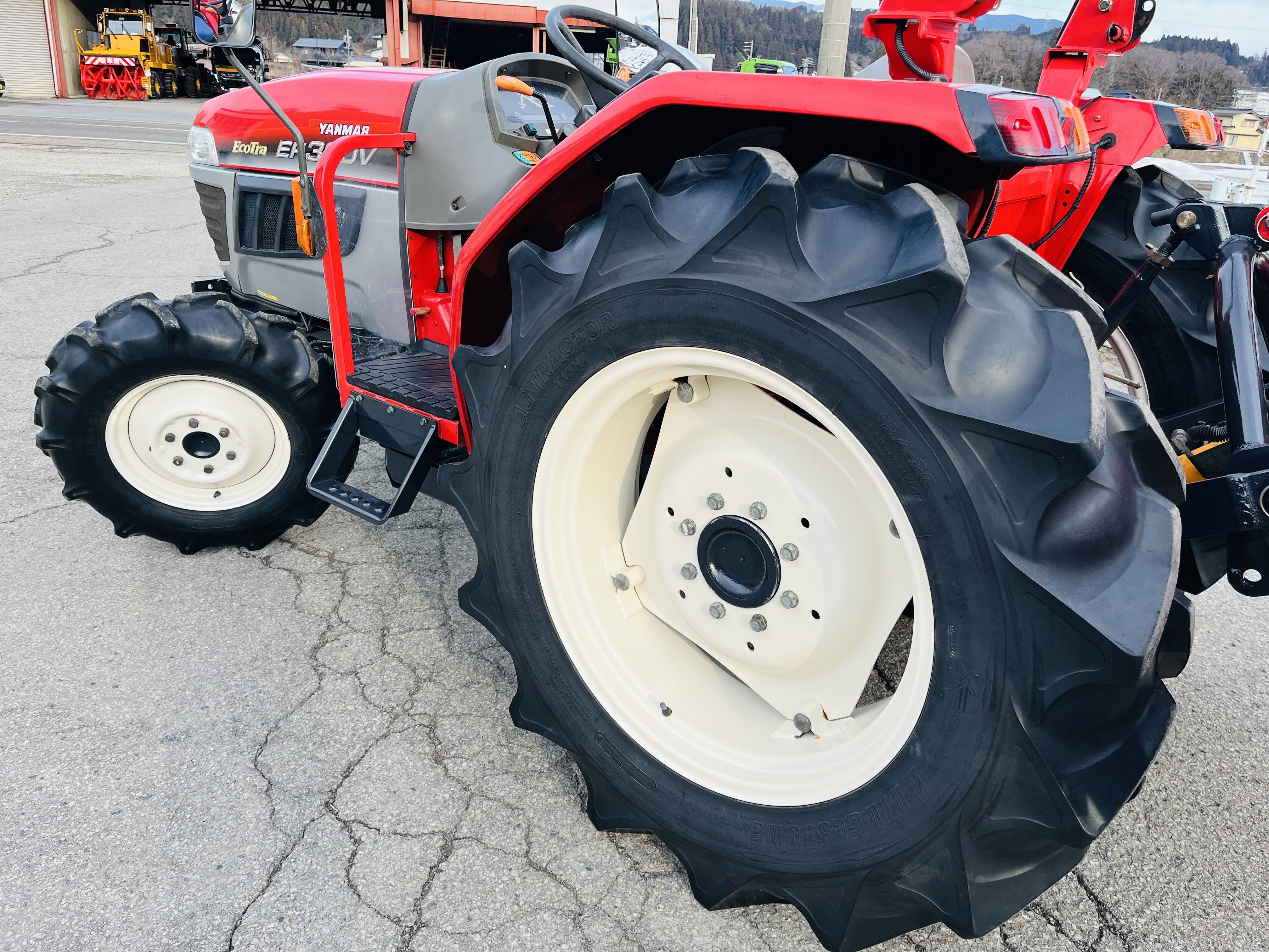 ヤンマー 中古トラクター EF330Vの商品画像7