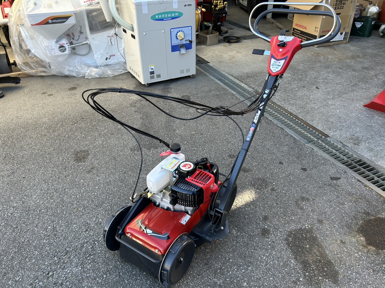 丸山製作所 中古草刈機 KJ-30の商品画像1