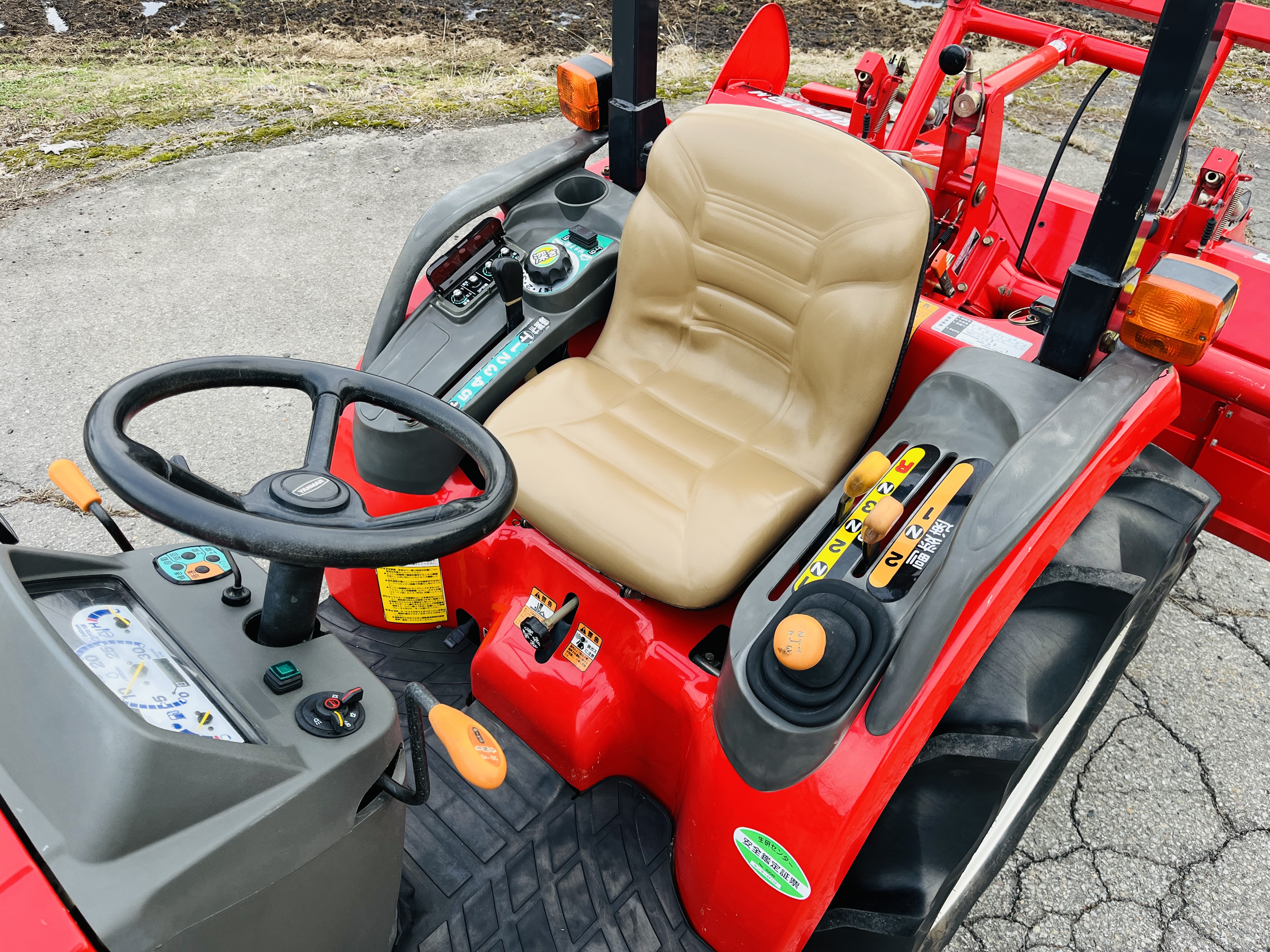 ヤンマー 中古トラクター EF122の商品画像8