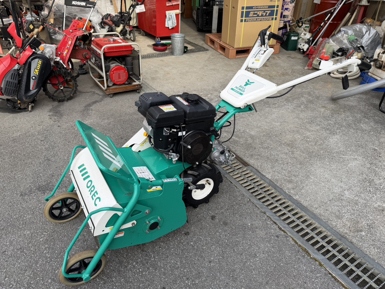 オーレック 中古草刈機 HR402の商品画像2