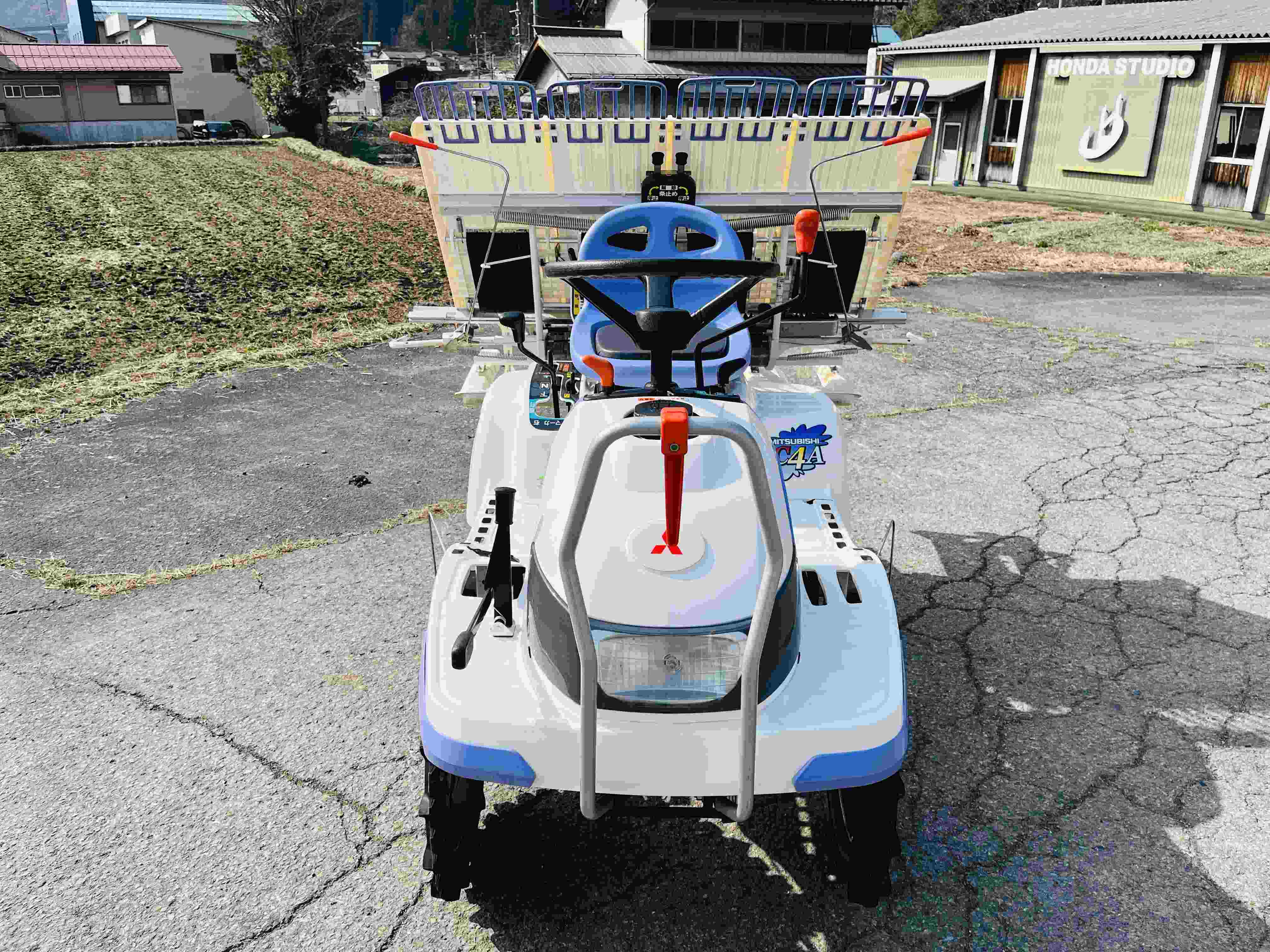 三菱マヒンドラ農機 中古田植機 LC4Aの商品画像2