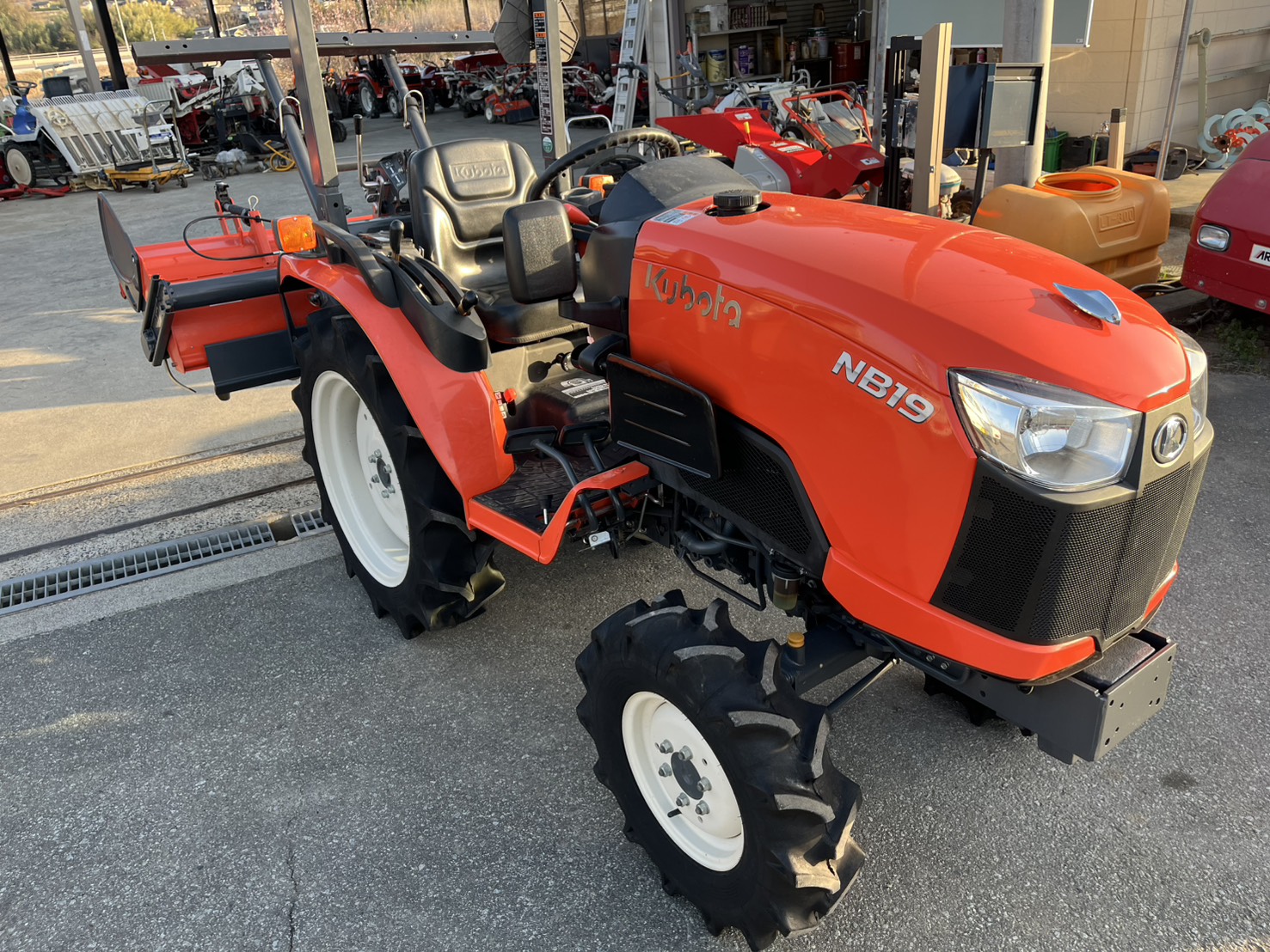 クボタ 中古トラクター NB19FMAの商品画像2