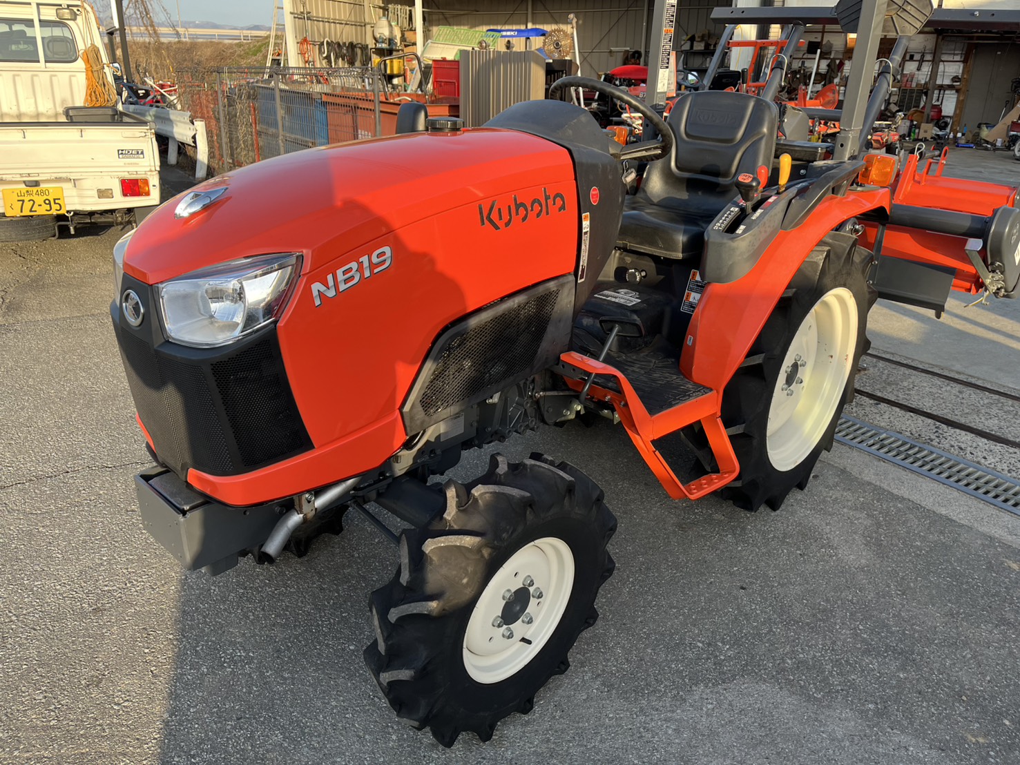 クボタ 中古トラクター NB19FMAの商品画像4