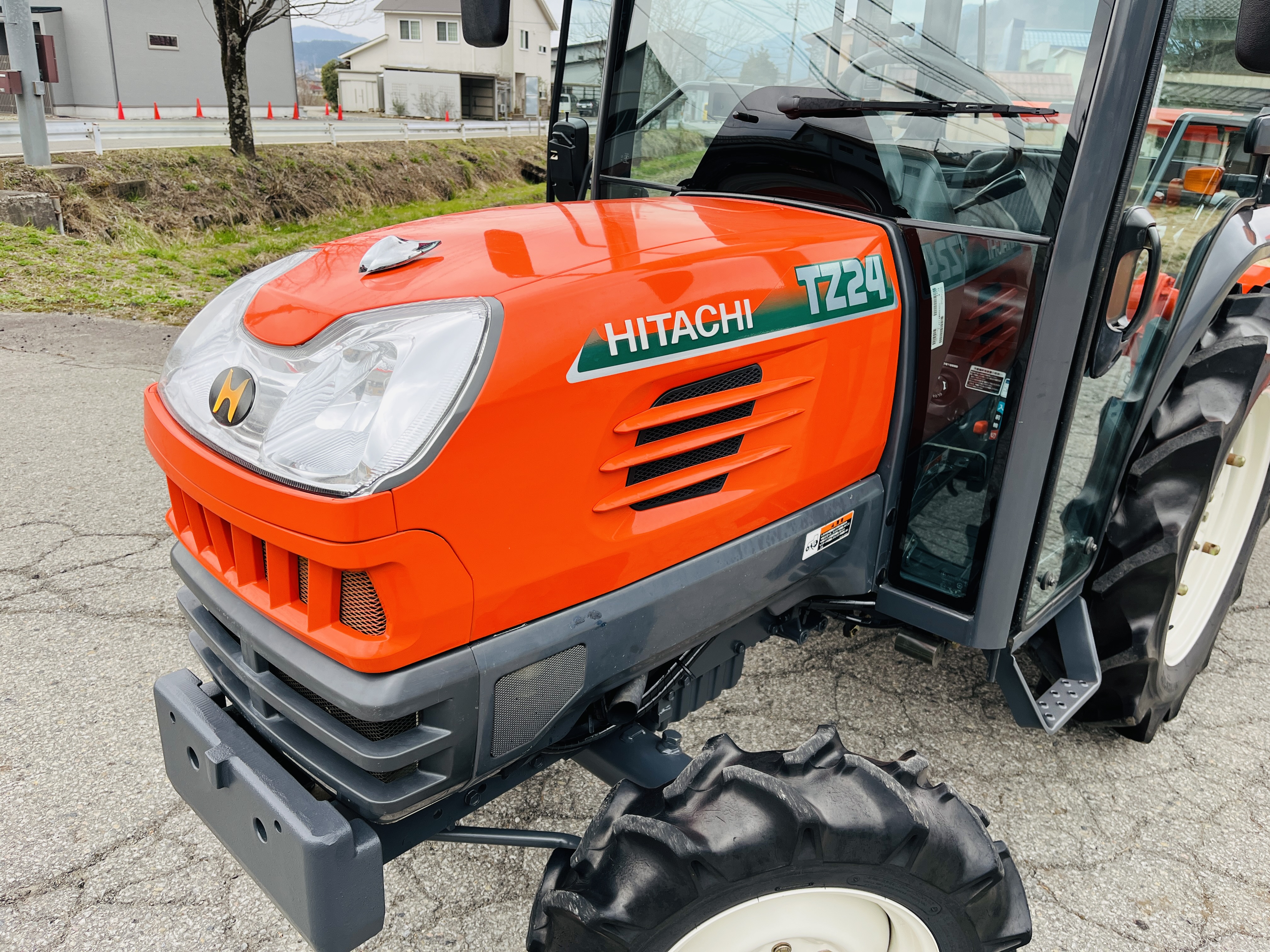 日立 中古トラクター TZ24Qの商品画像3