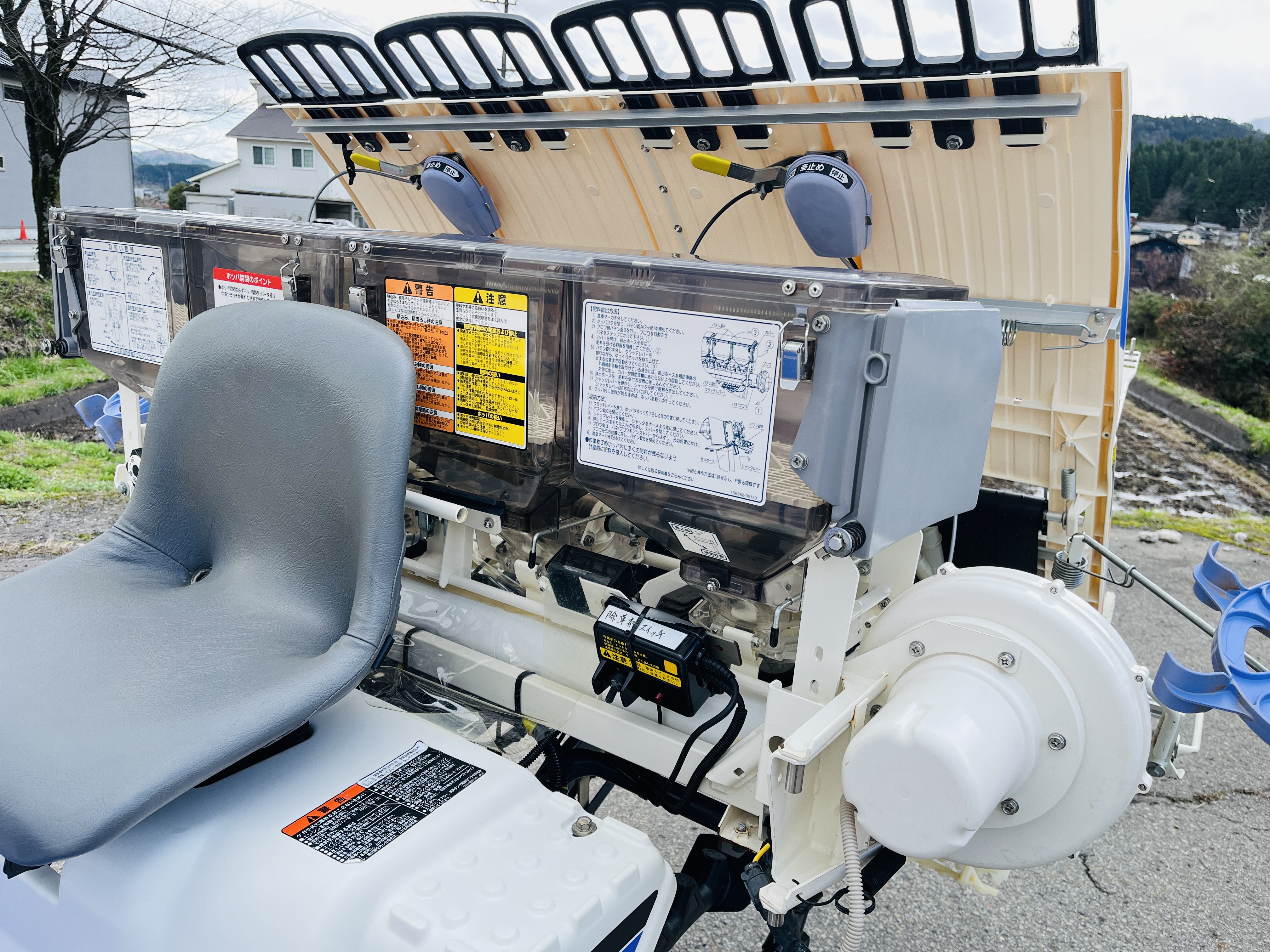 三菱マヒンドラ農機 中古田植機 LE4の商品画像10