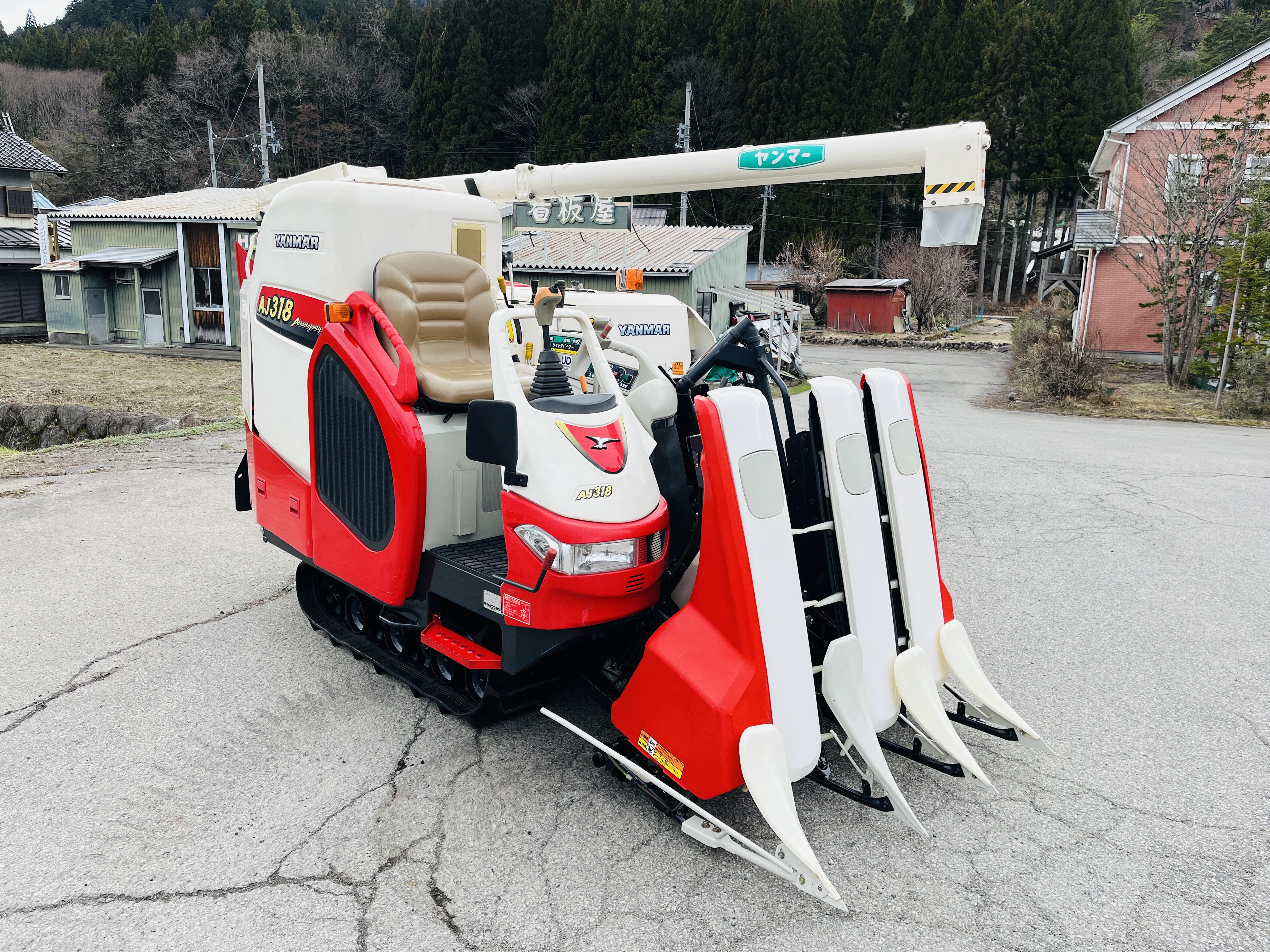 ヤンマー 中古コンバイン AJ318の商品画像2