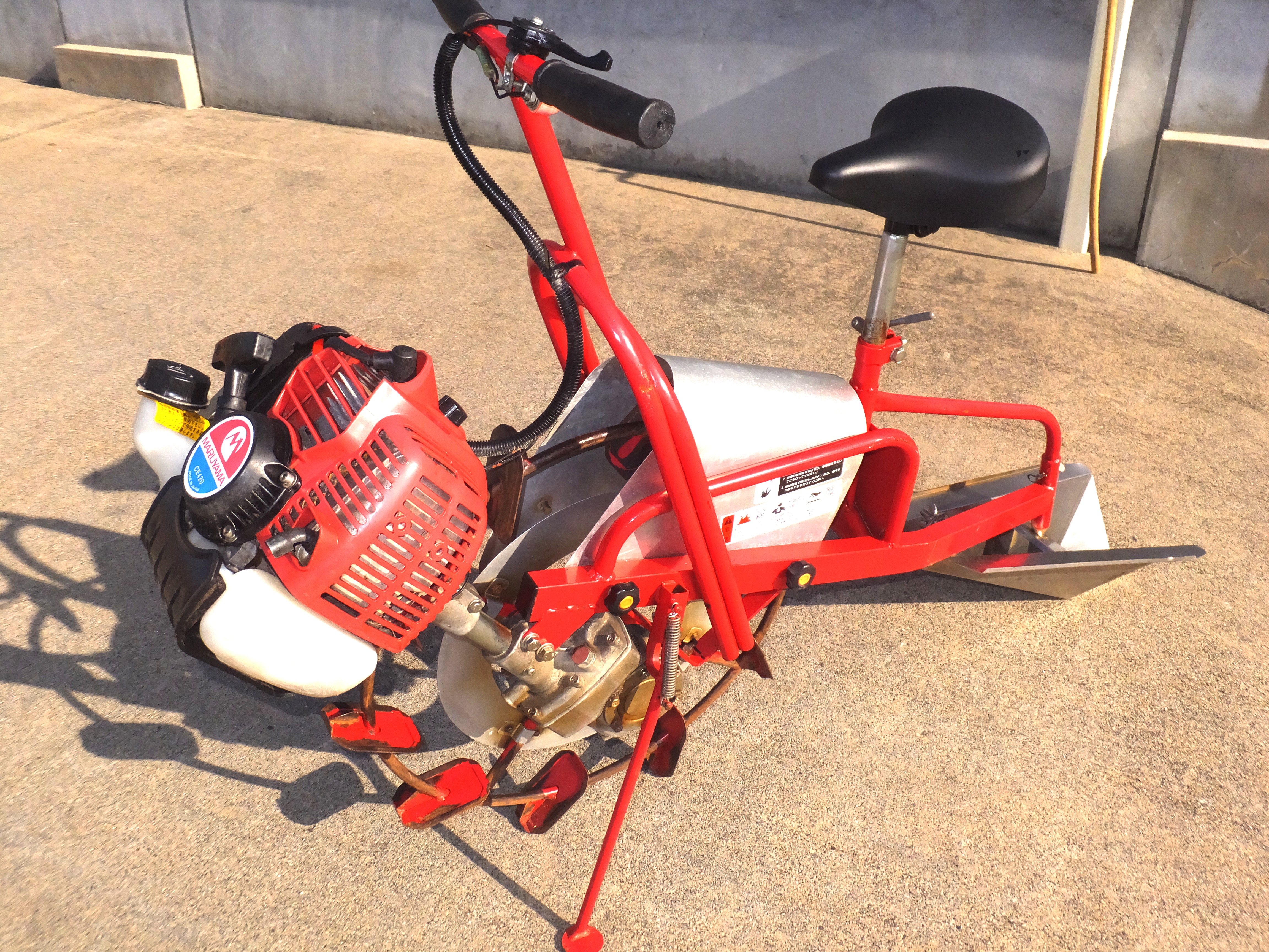 丸山製作所 中古その他 MKF-A426　乗用溝切機