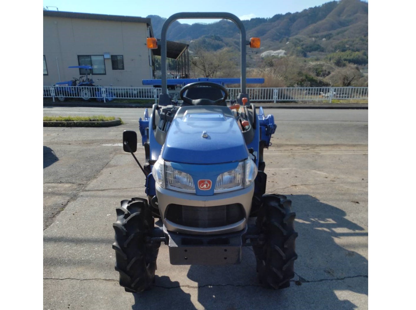 イセキ 中古トラクター TH205-Qの商品画像1