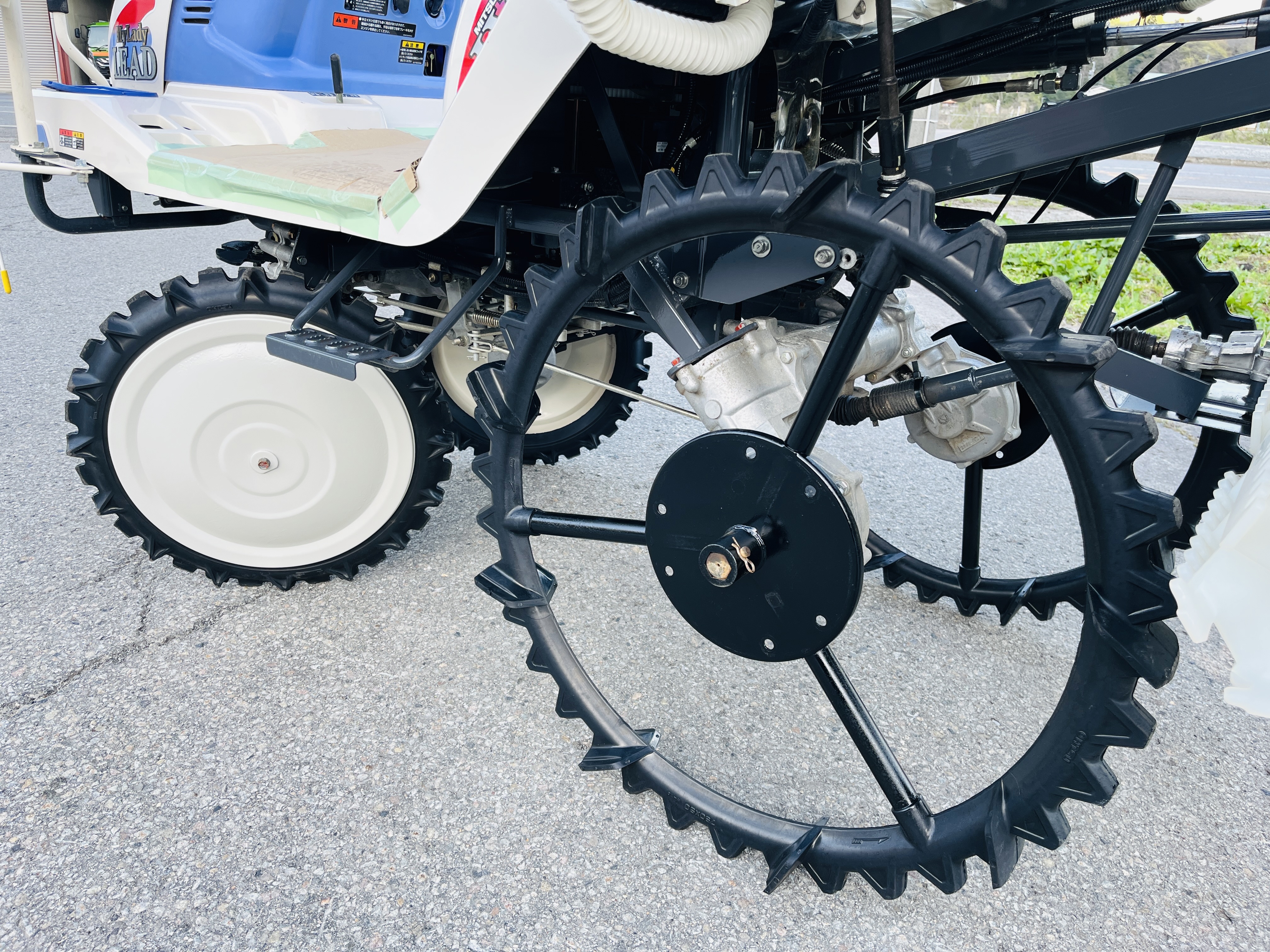三菱マヒンドラ農機 中古田植機 LV4の商品画像9
