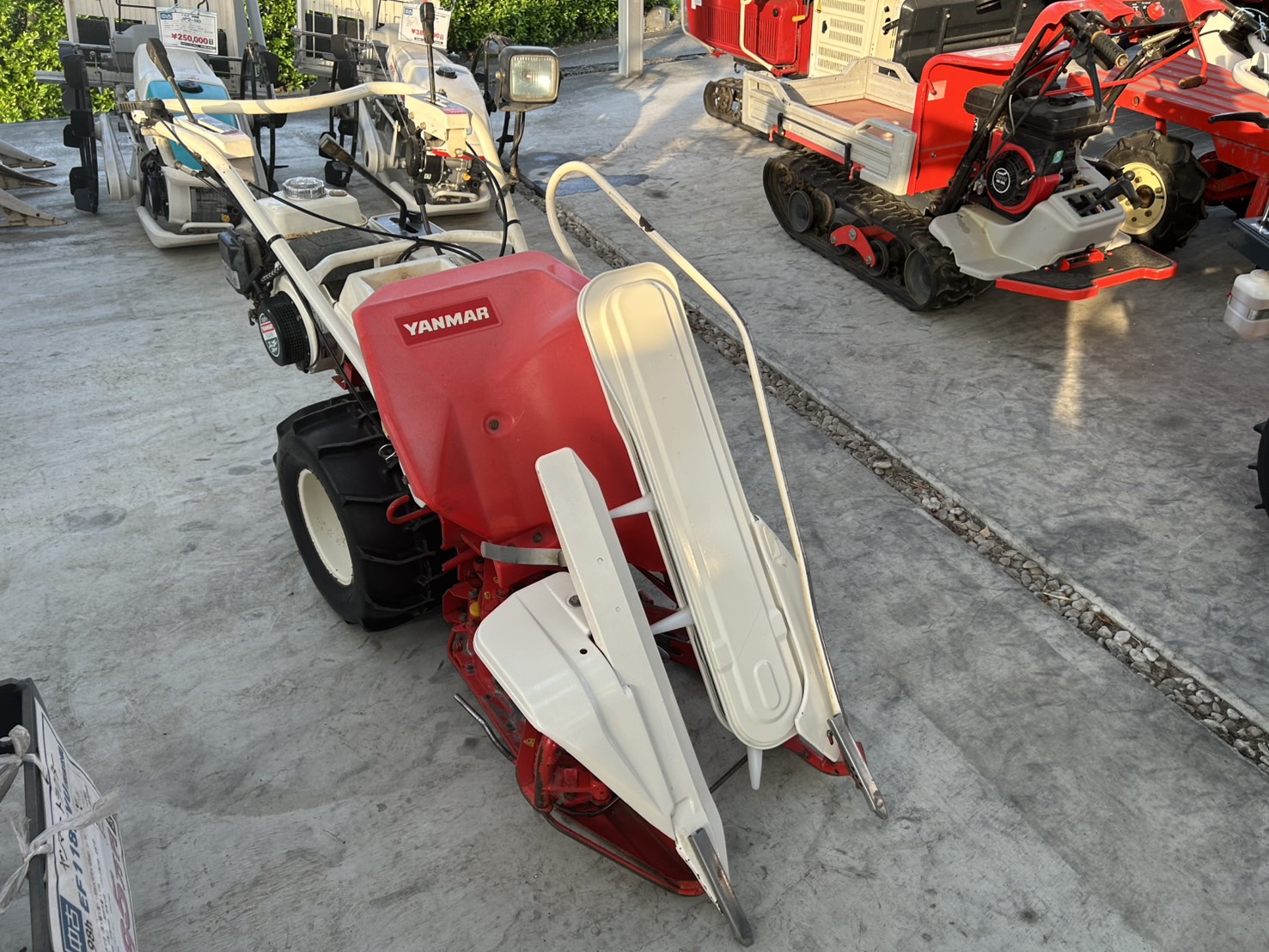 ヤンマー 中古バインダー Be30Dの商品画像1