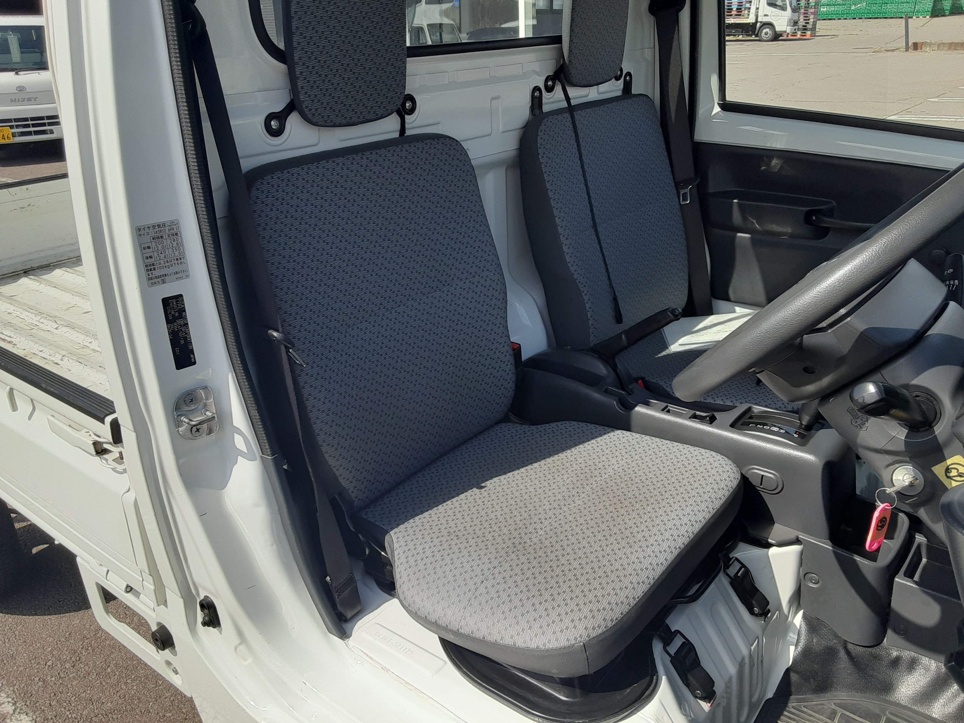 日産 中古車 ＮＴ１００クリッパートラックの商品画像5