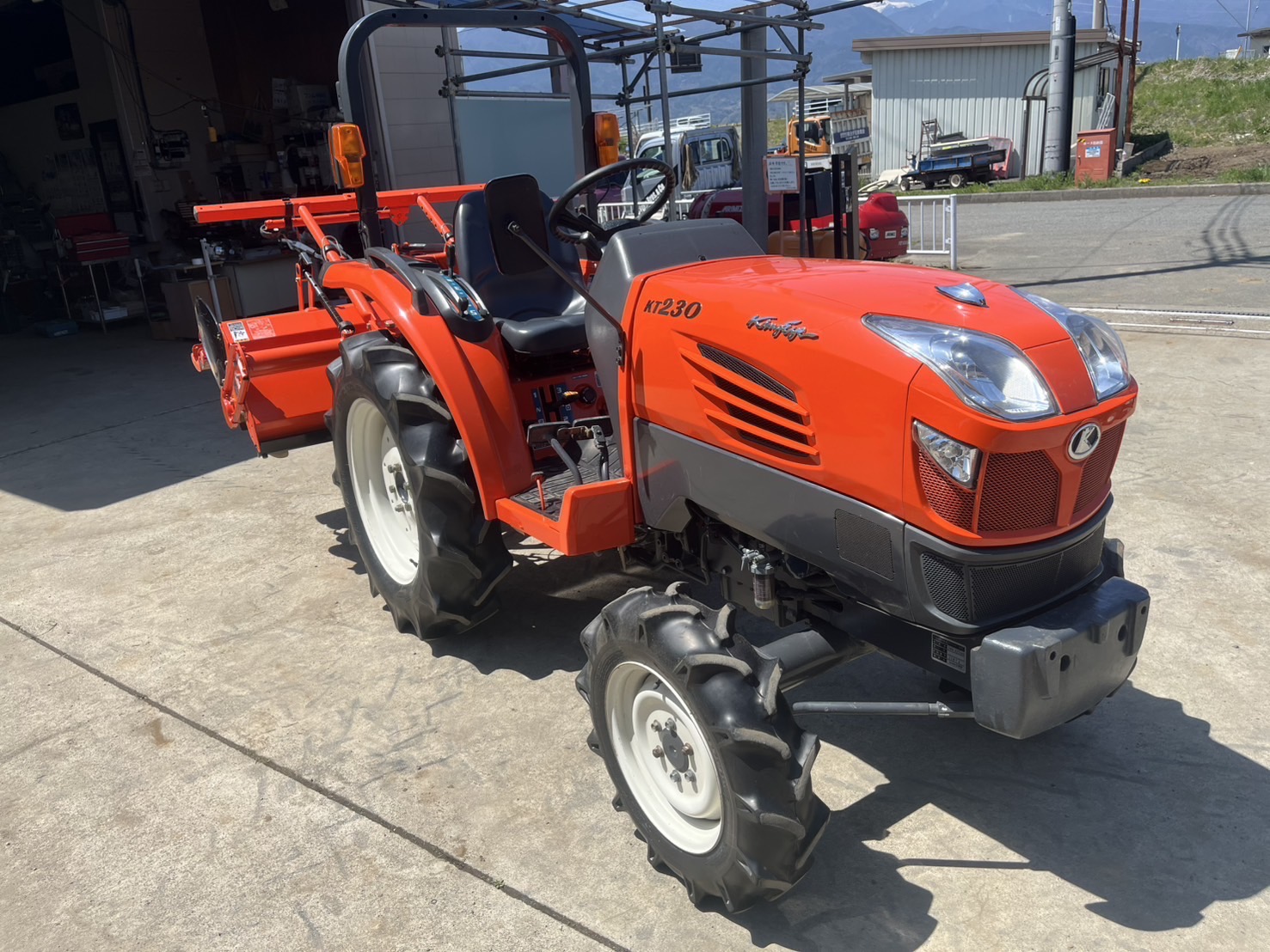 クボタ 中古トラクター KT230MAの商品画像1